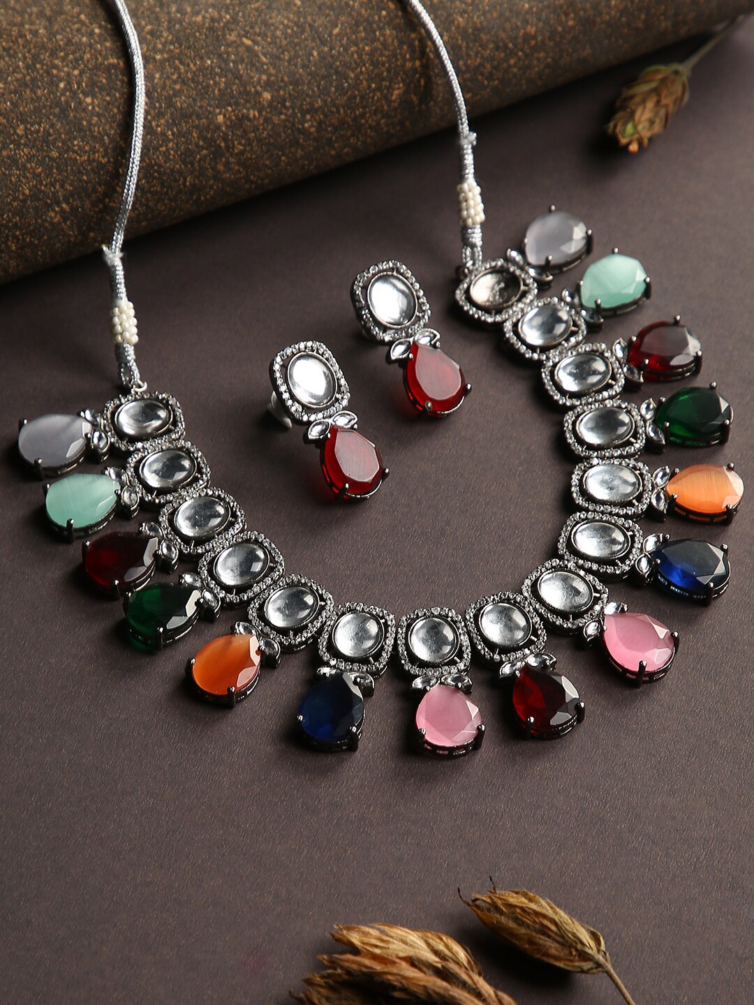 

justpeachy Silver-Toned White & Red Stone-Studded Jewellery Set