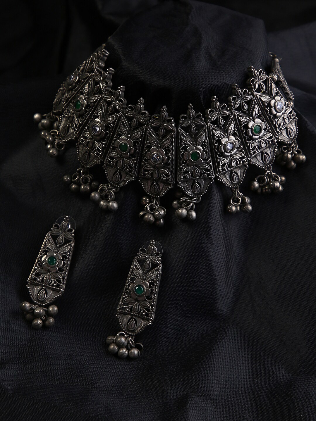 

justpeachy Oxidised Silver-Plated White Stone-Studded & Ghungaroo Beaded Jewellery Set