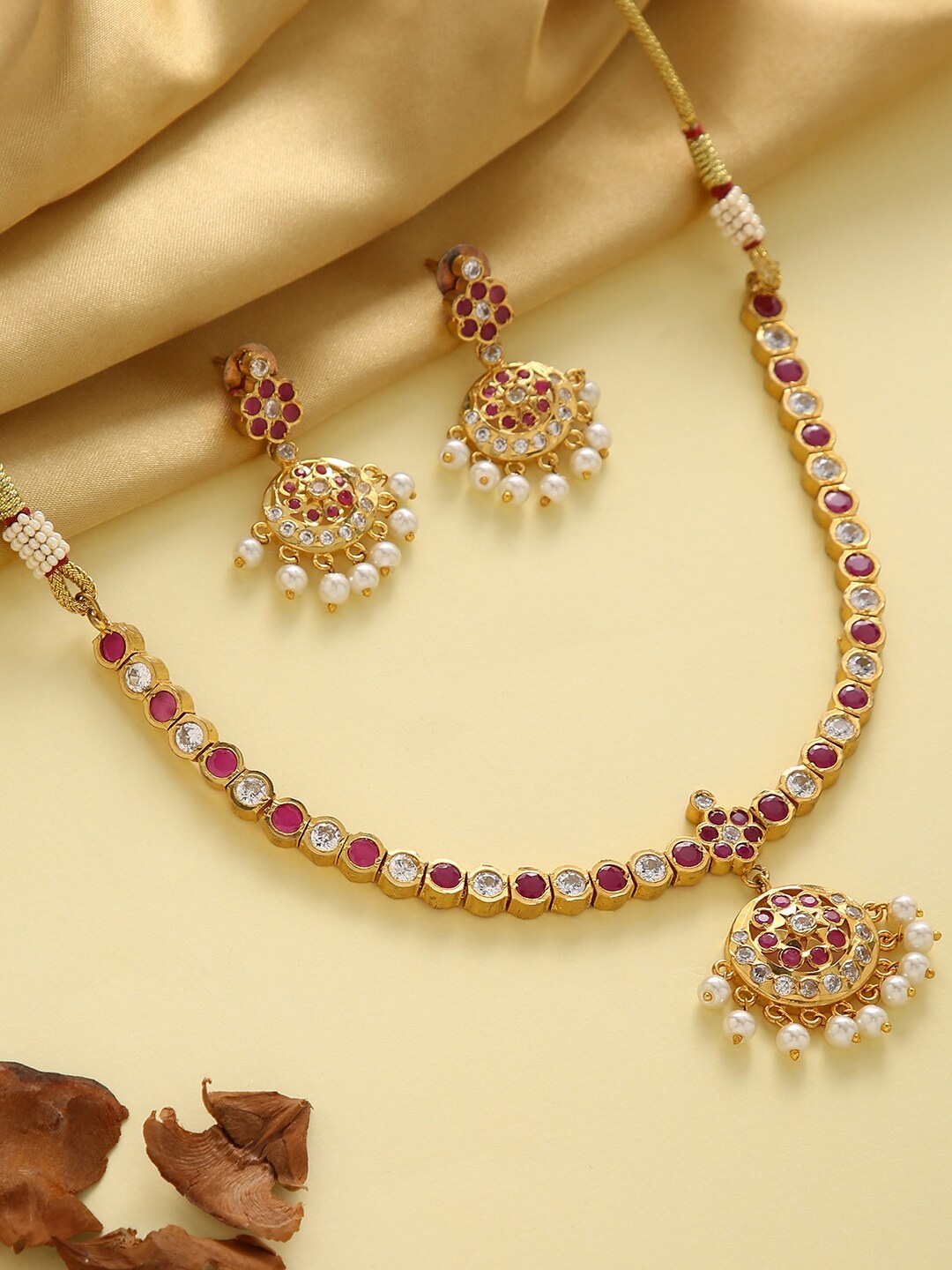 

justpeachy Gold-Plated White & Red Stone-Studded & Beaded Jewellery Set