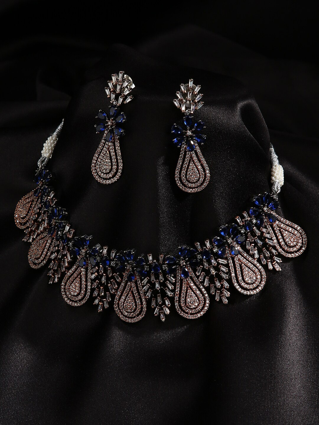 

justpeachy Gold-Plated Blue & White Stone-Studded Jewellery Set
