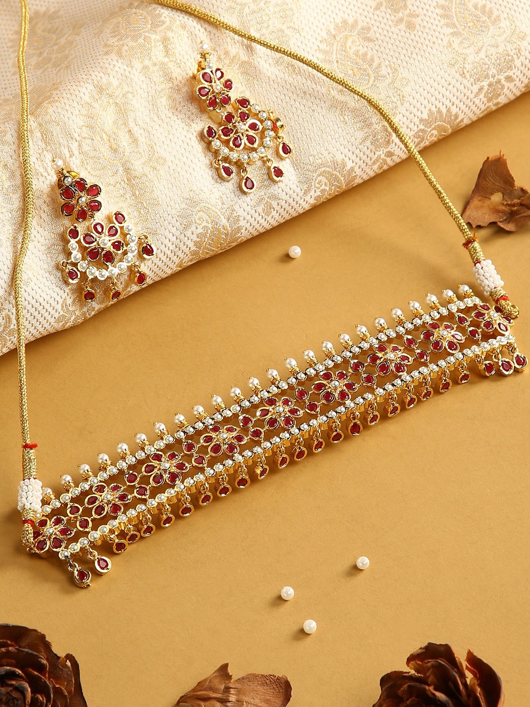 

justpeachy Gold-Plated Red & White Stone-Studded & Pearl Beaded Jewellery Set