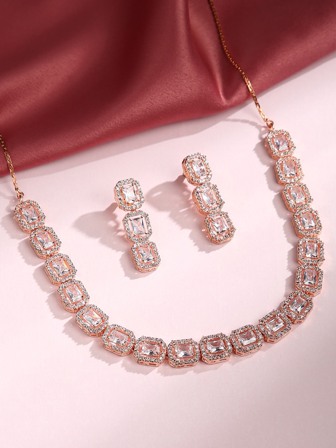 

justpeachy Rose Gold-Plated Studded Necklace with Earrings