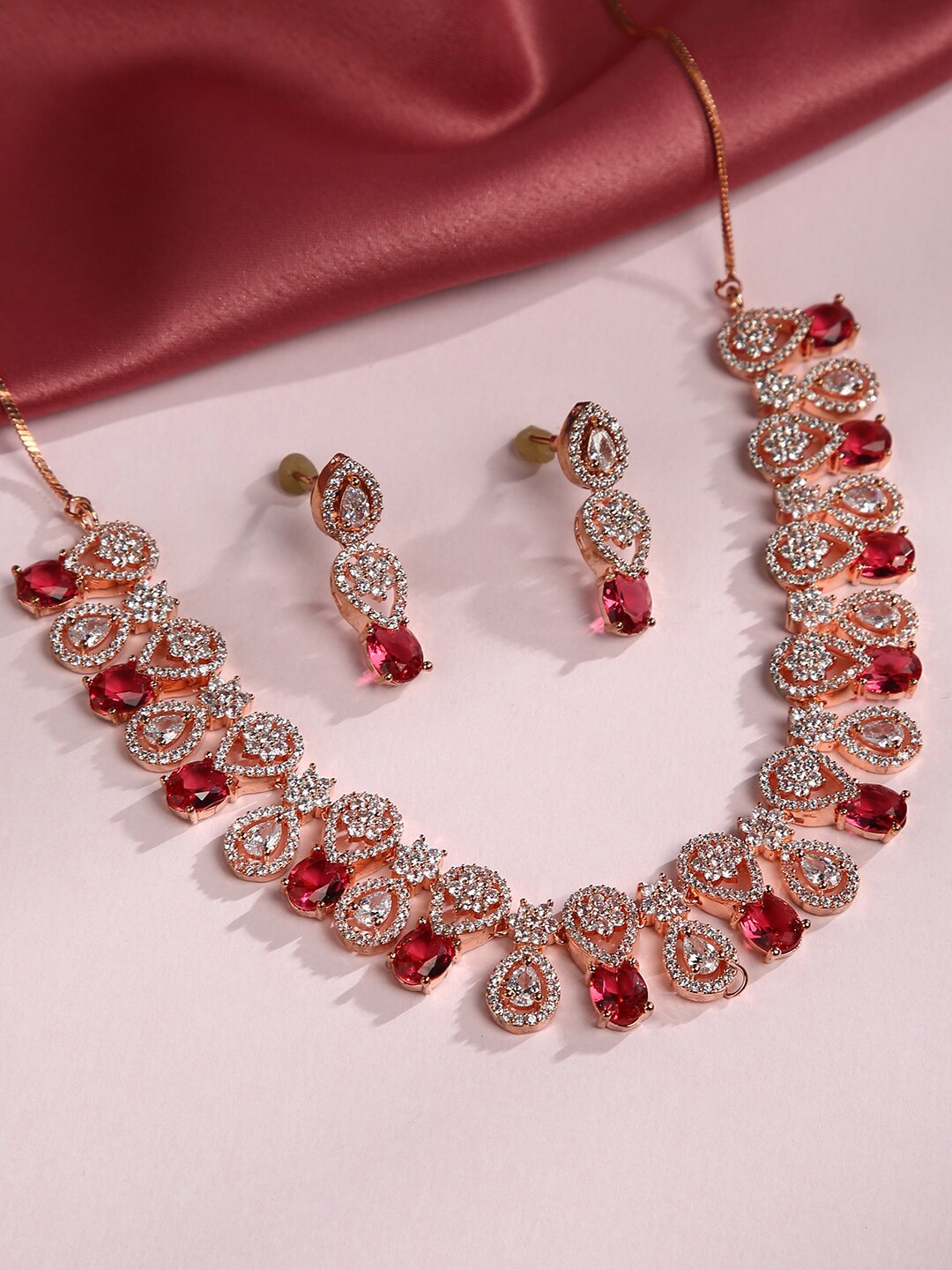 

justpeachy Gold-Plated Red & White Stone Studded & Beaded Jewellery Set