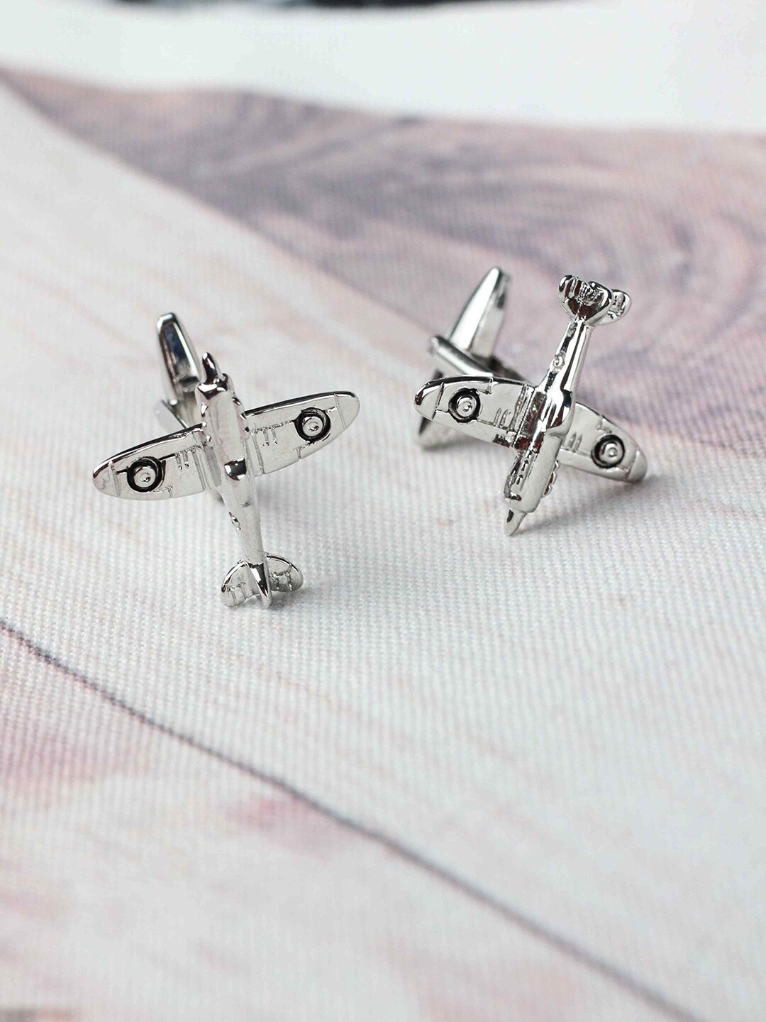 

Tossido Silver-Toned Symbol Cufflink