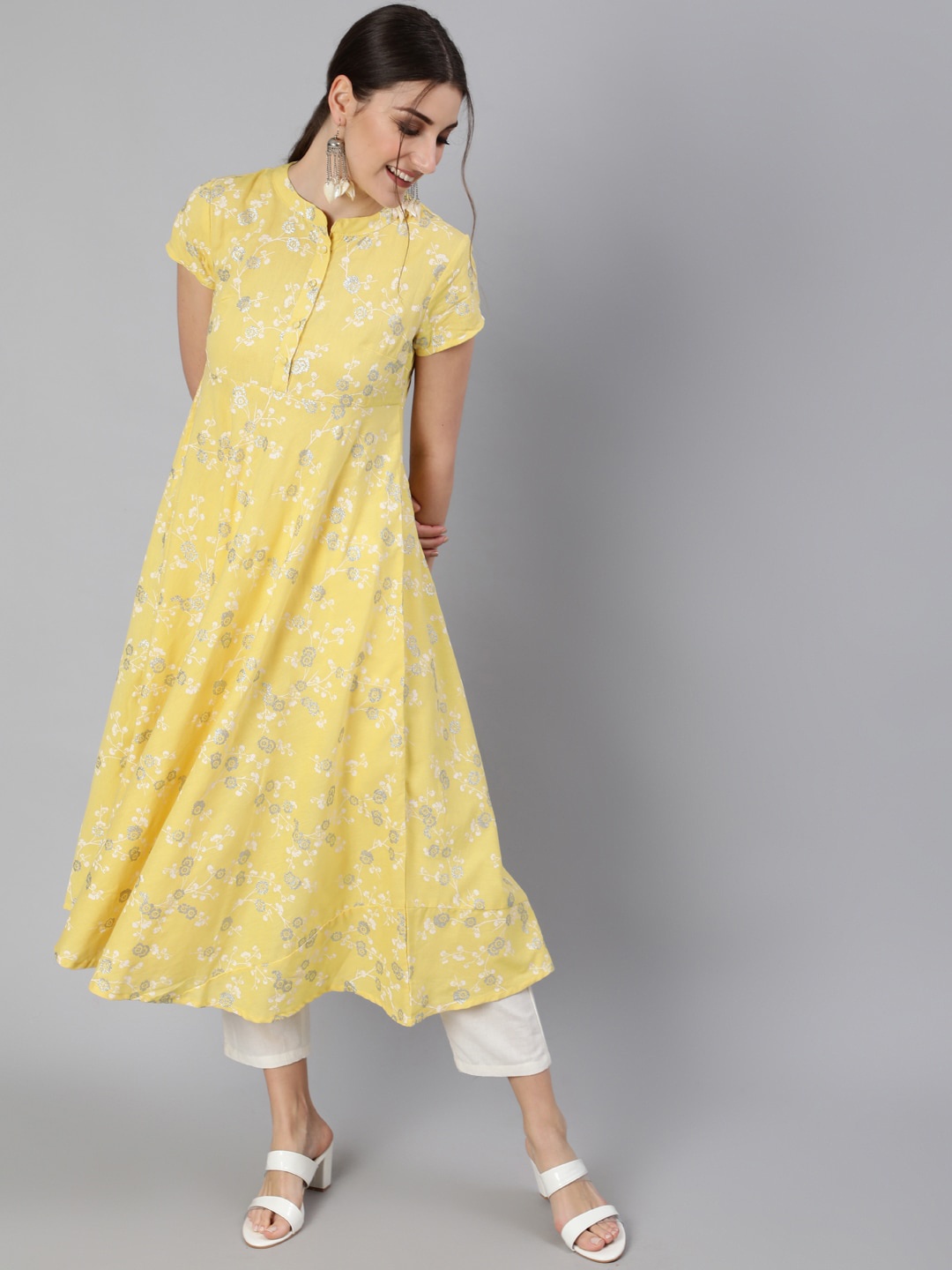 

antaran Women Yellow Ethnic Motifs Printed Anarkali Kurta