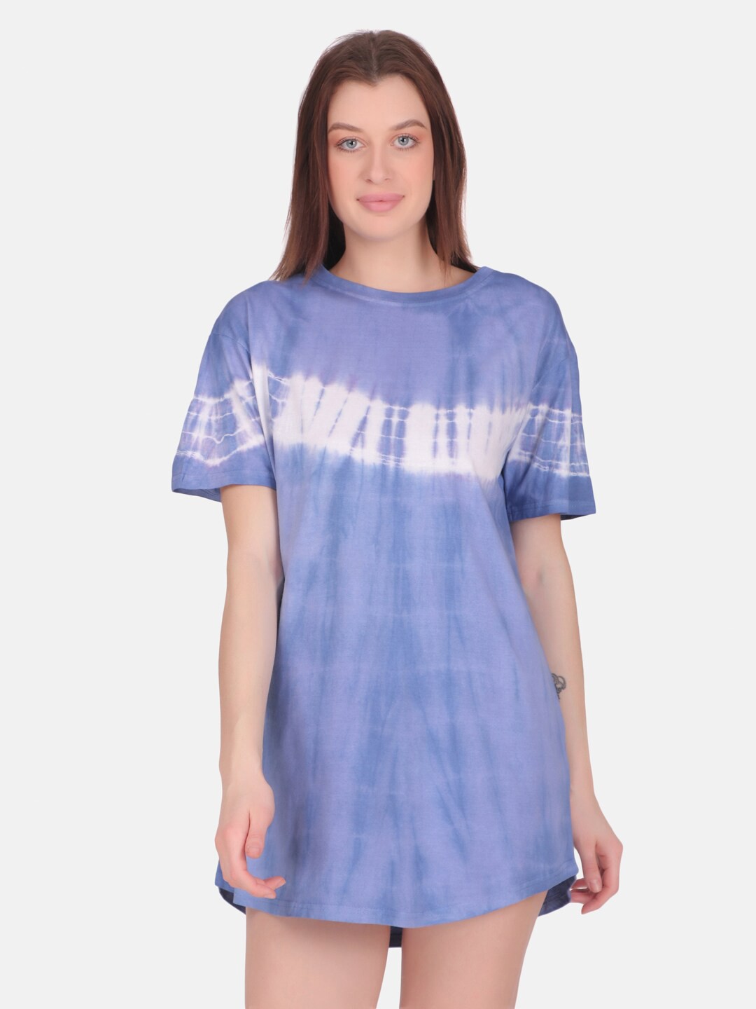 

Masha Women Navy Blue Printed Nightdress
