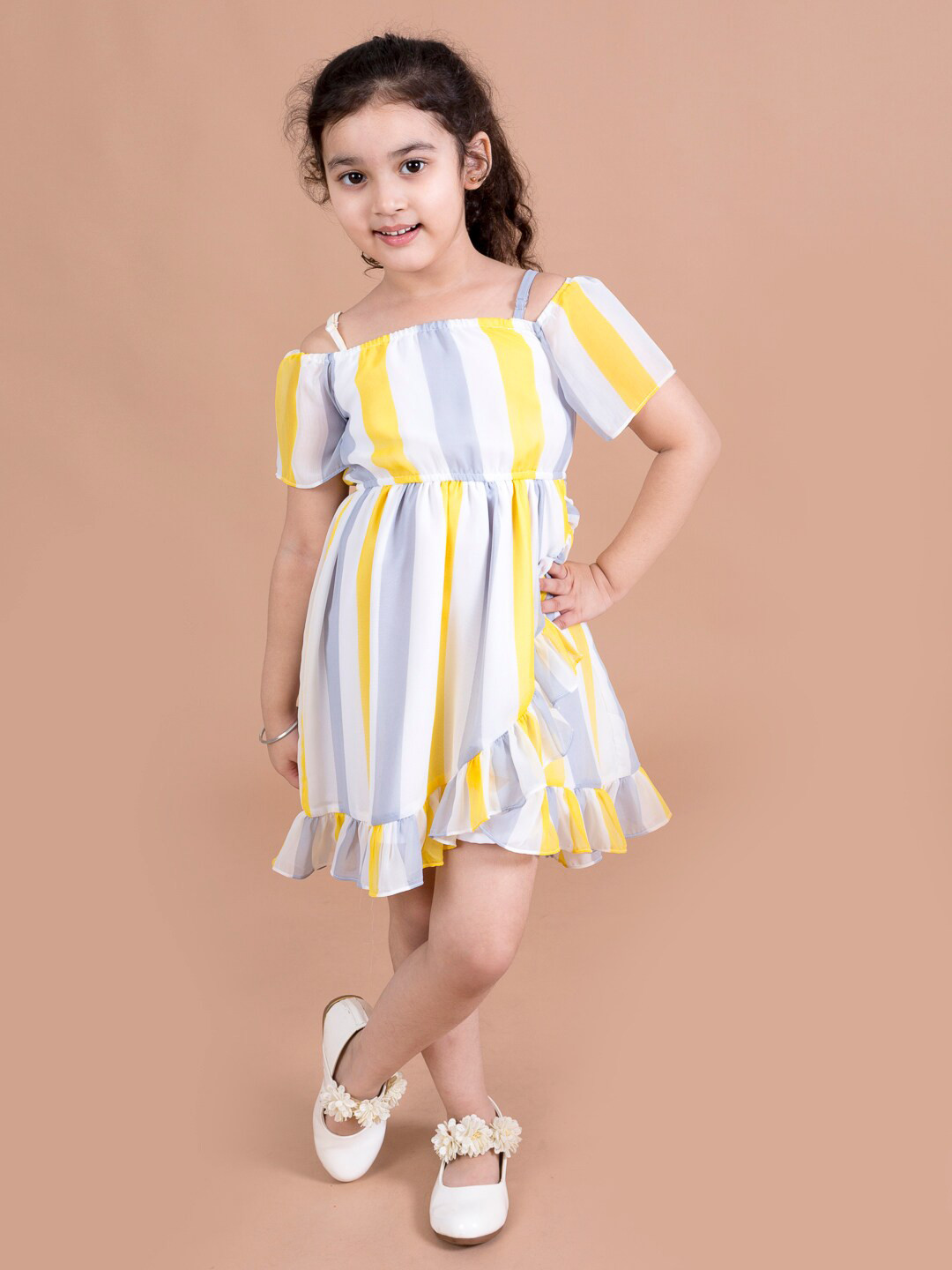 

pspeaches Girls White & Yellow Striped Georgette Dress