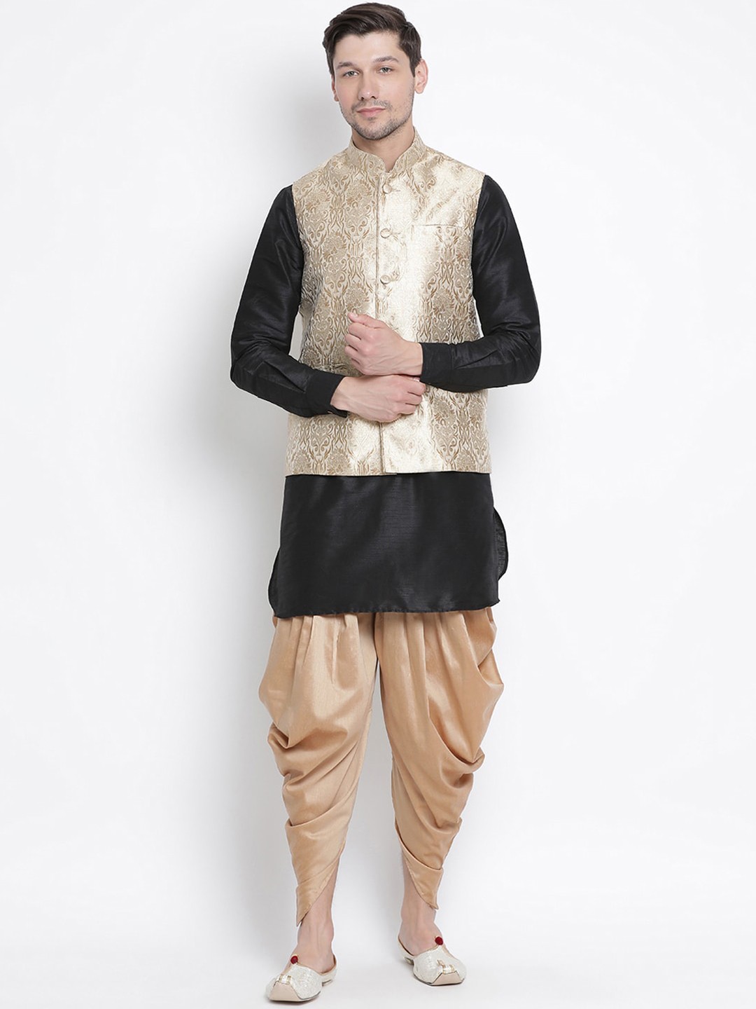 

VASTRAMAY Men Black Ethnic Motifs Layered Kurta with Dhoti Pants
