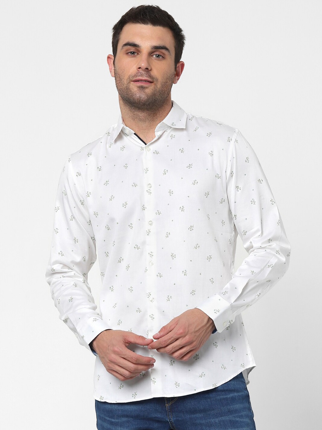 

SELECTED Men White Slim Fit Printed Casual Shirt