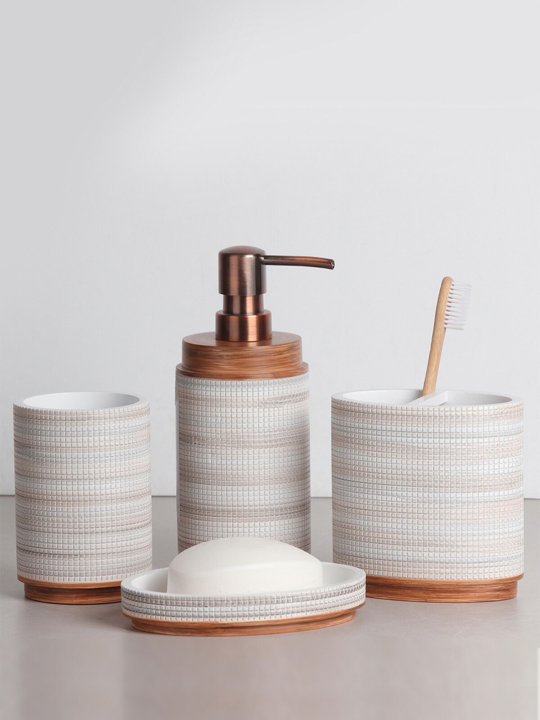 

OBSESSIONS Set of 4 White & Brown Textured Bathroom Set