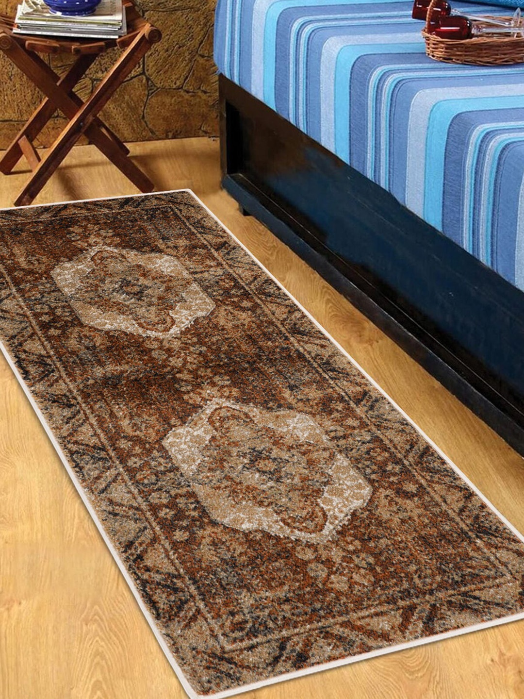 

OBSESSIONS Brown Traditional Floor Runner