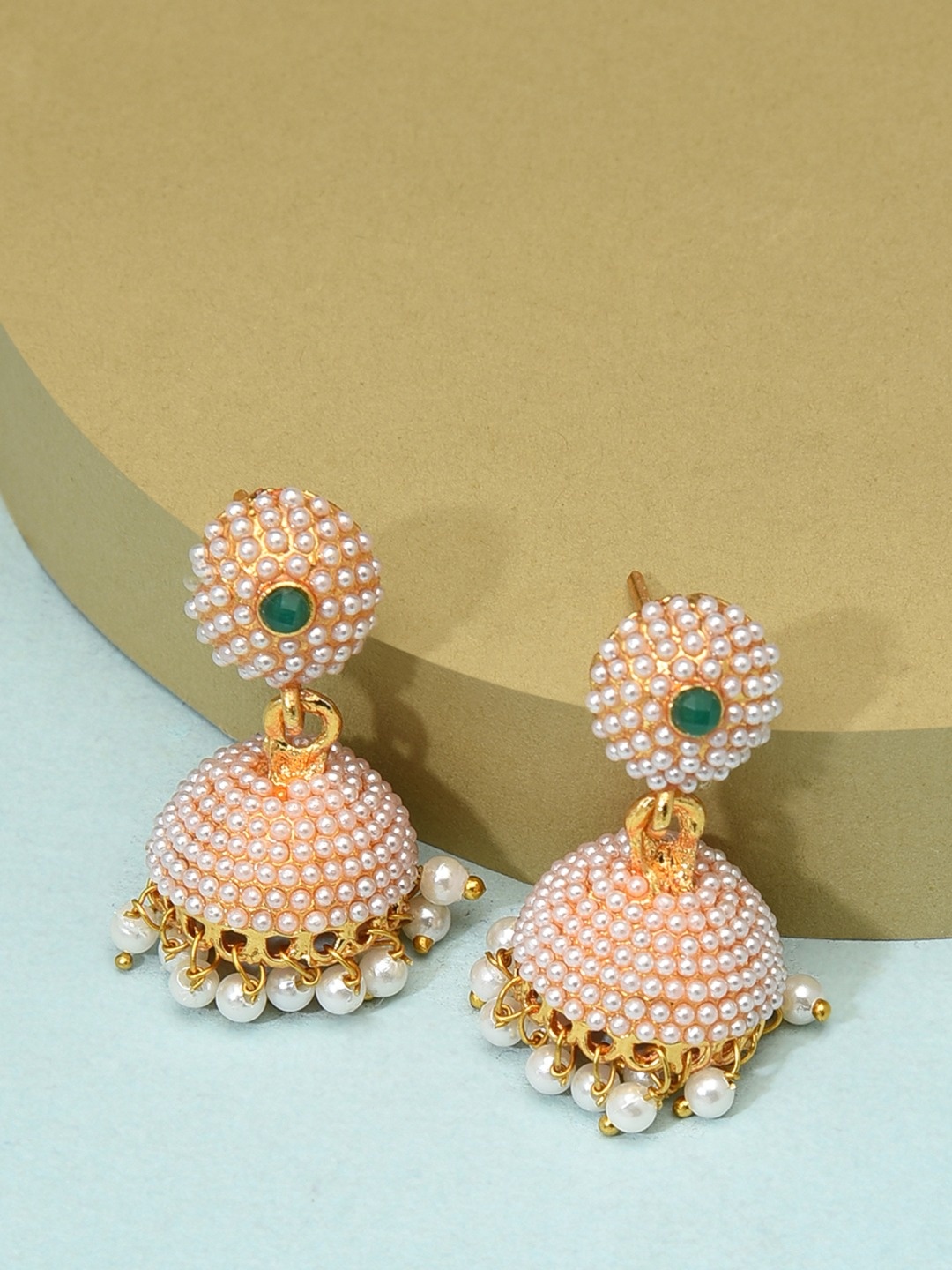 

Zaveri Pearls Gold-Toned & White Dome Shaped Jhumkas Earrings