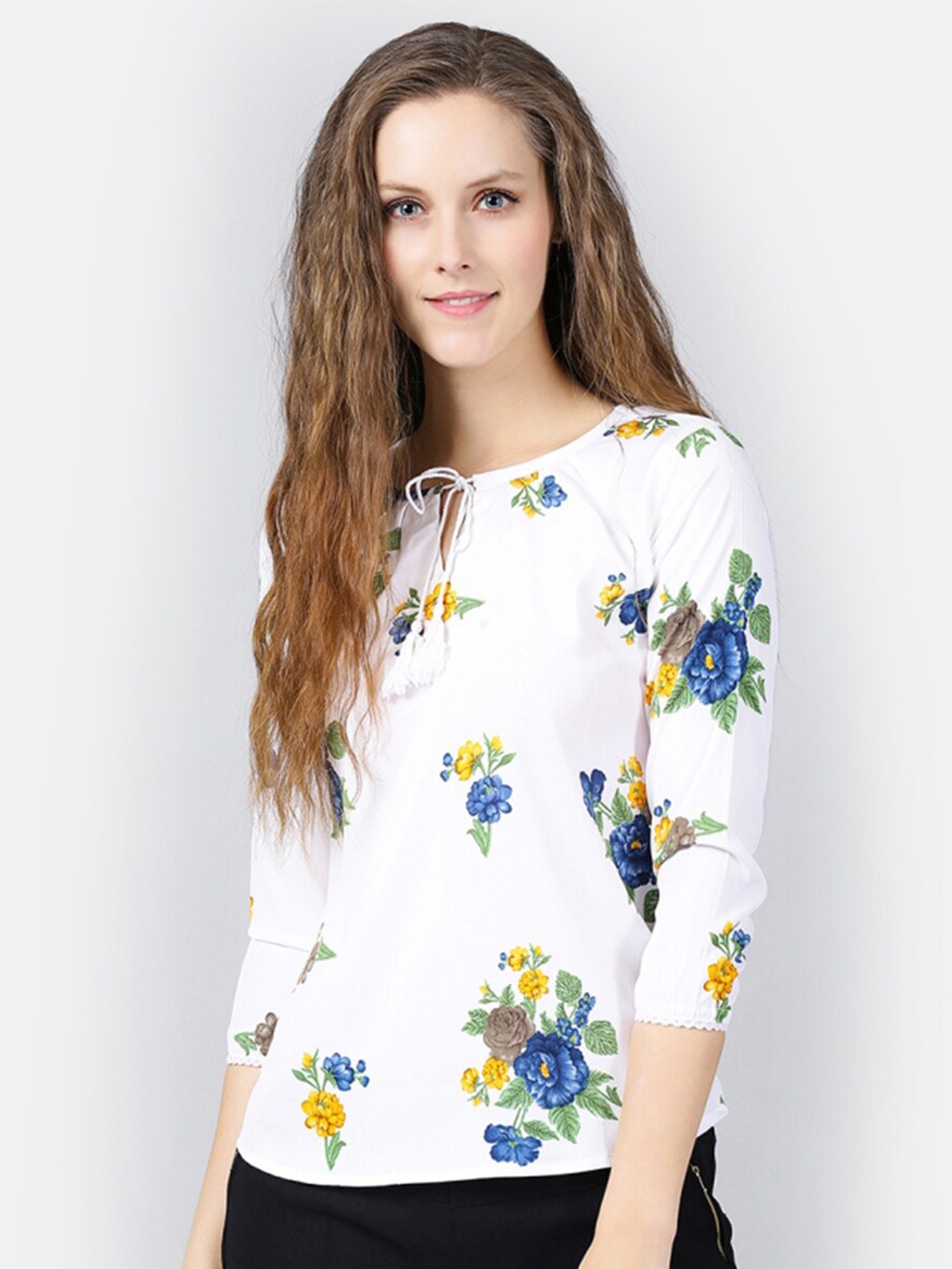 

V2 Value & Variety White Floral Printed Regular Top