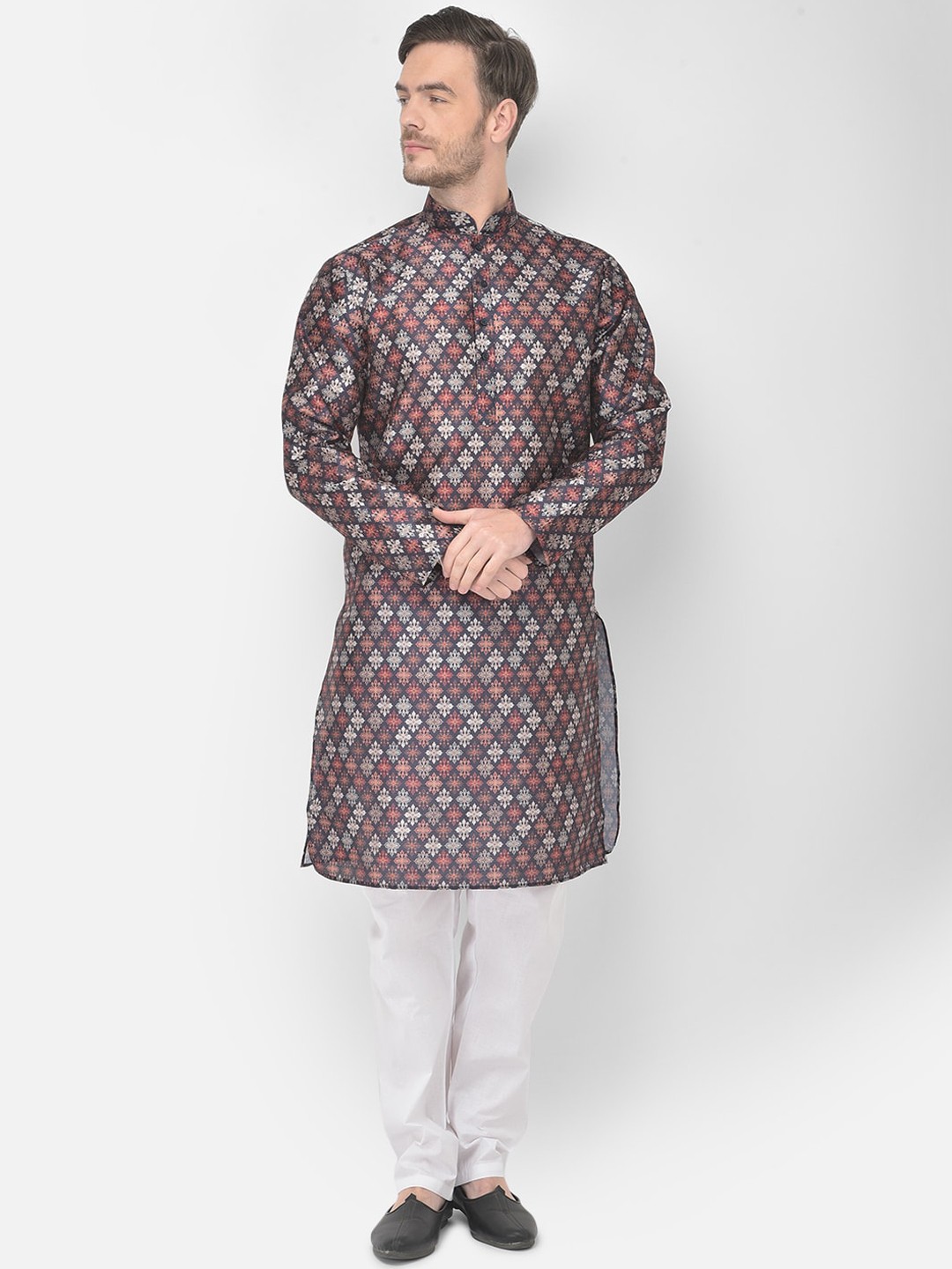 

SG LEMAN Men Navy Blue Ethnic Motifs Printed Raw Silk Kurta with Churidar