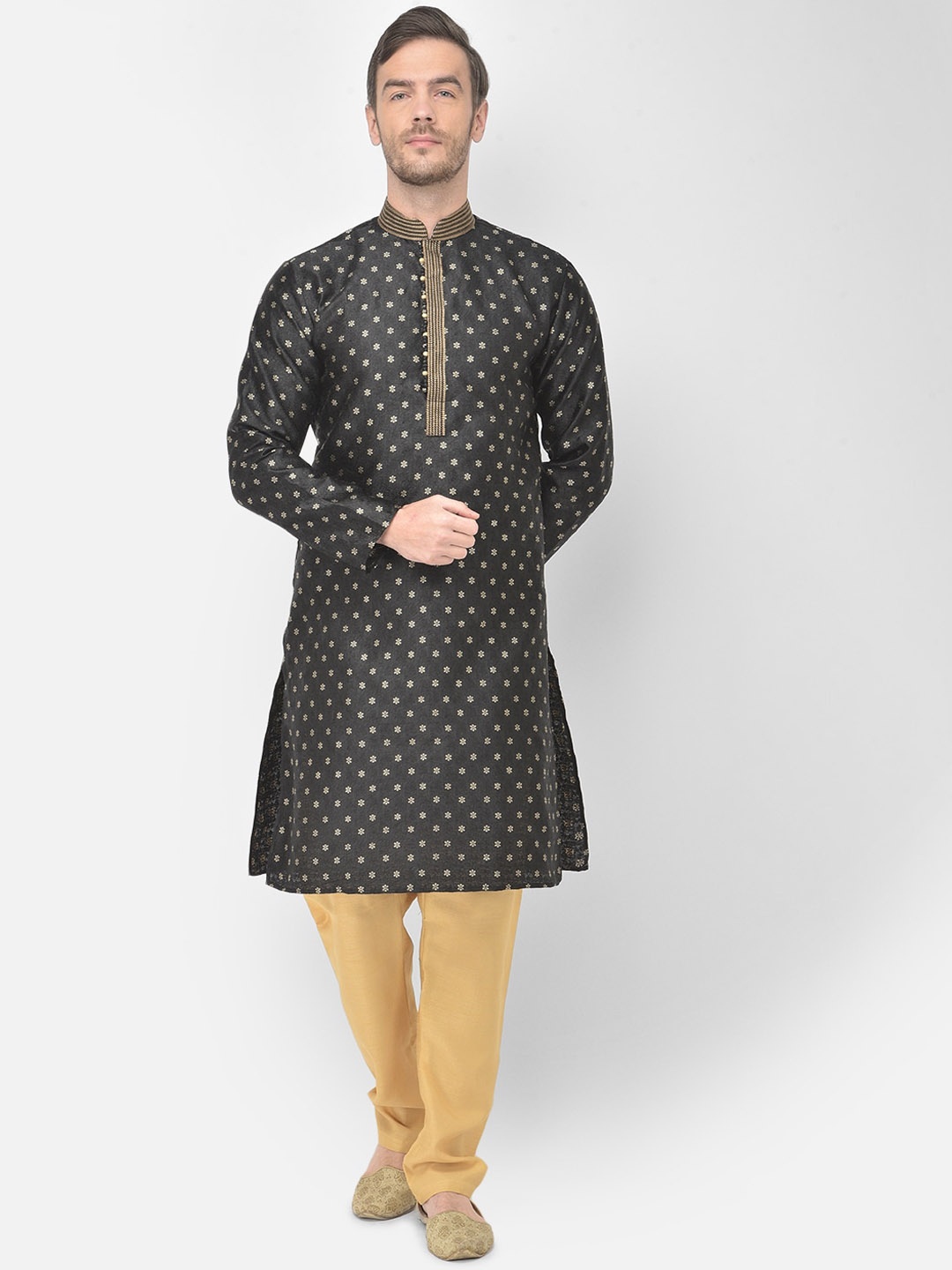 

SG LEMAN Men Black Thread Work Raw Silk Kurta with Pyjamas