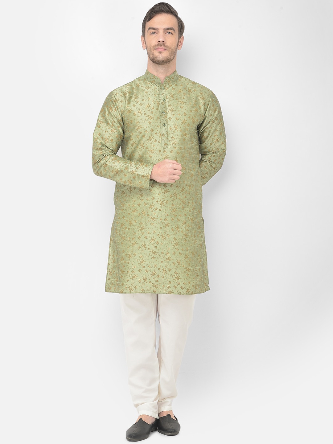 

SG LEMAN Men Sea Green Ethnic Motifs Printed Raw Silk Kurta with Pyjamas