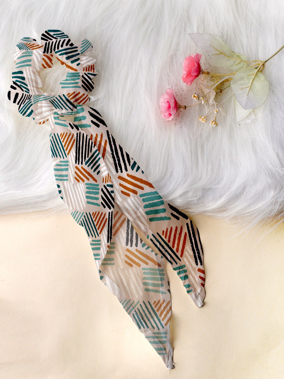 

Ferosh Women Blue & Brown Printed Ponytail Holders