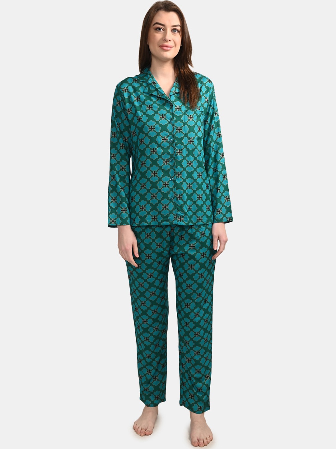 

BuckleUp Women Green & Black Geometric Printed Night Suits