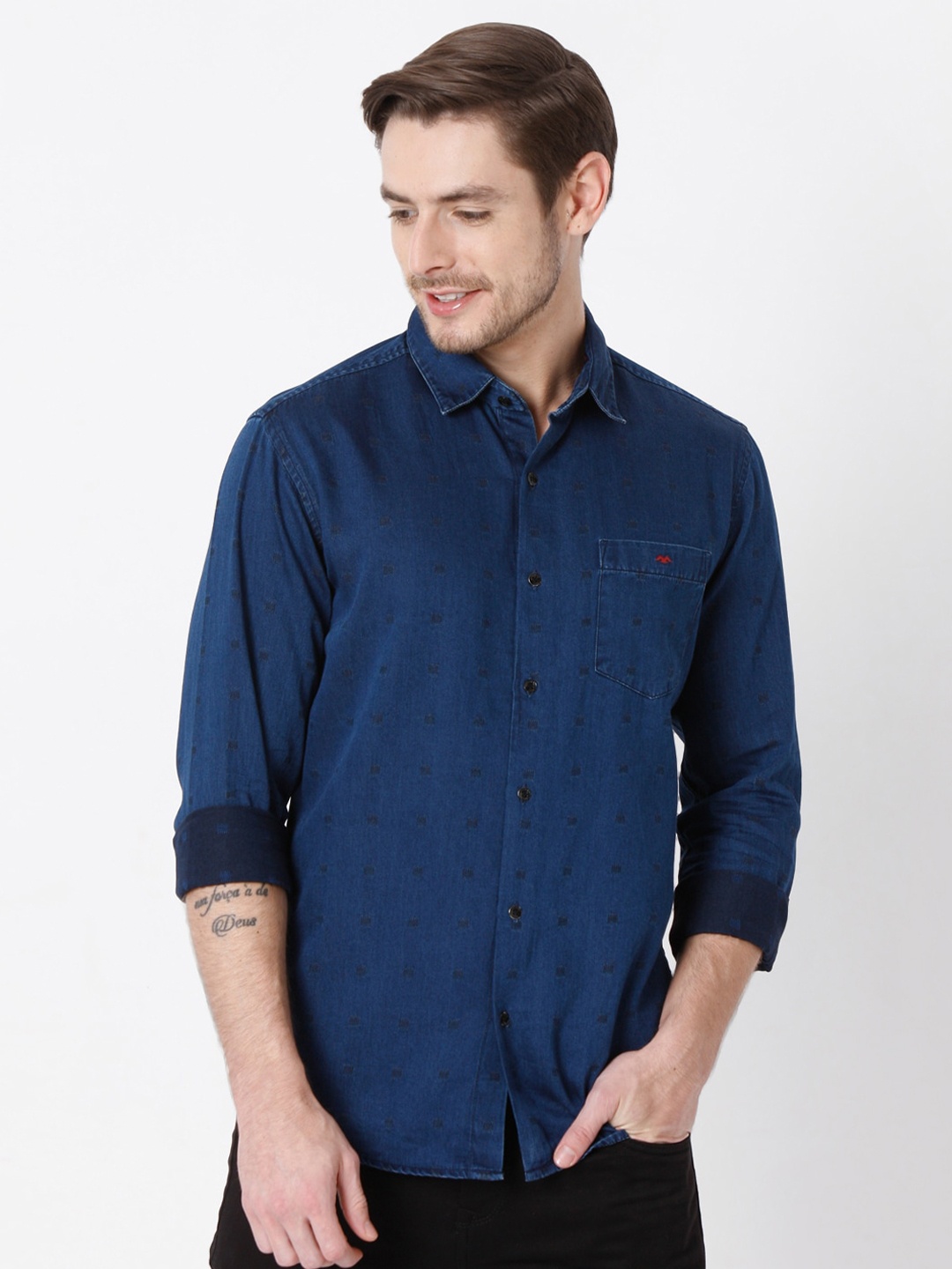 

Mufti Men Blue Slim Fit Checked Casual Shirt