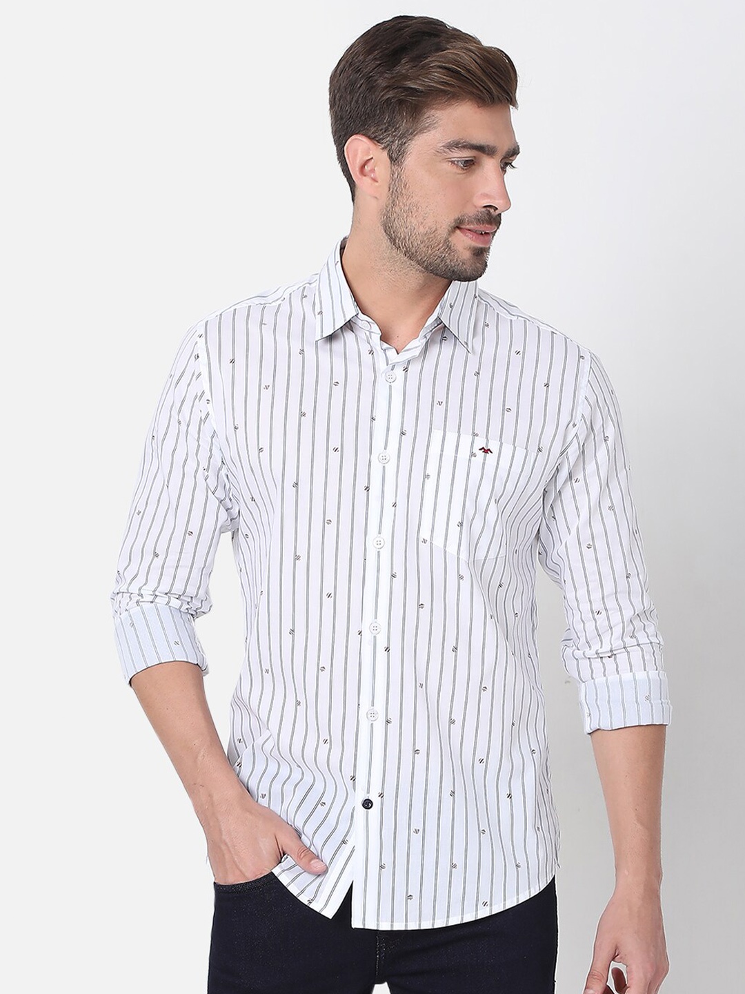 

Mufti Men White Slim Fit Striped Casual Shirt