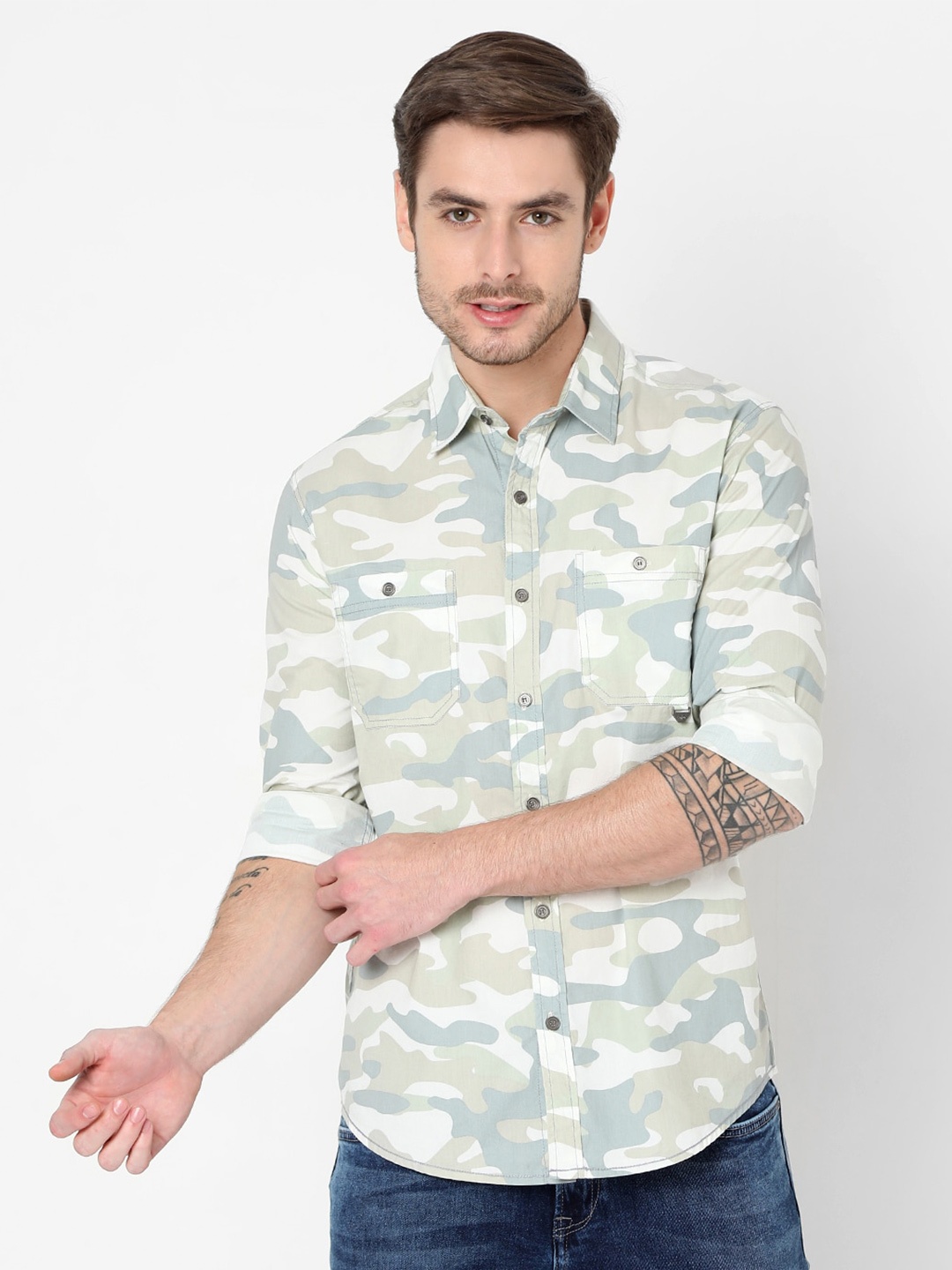 

Mufti Men White Slim Fit Camouflage Printed Cotton Casual Shirt
