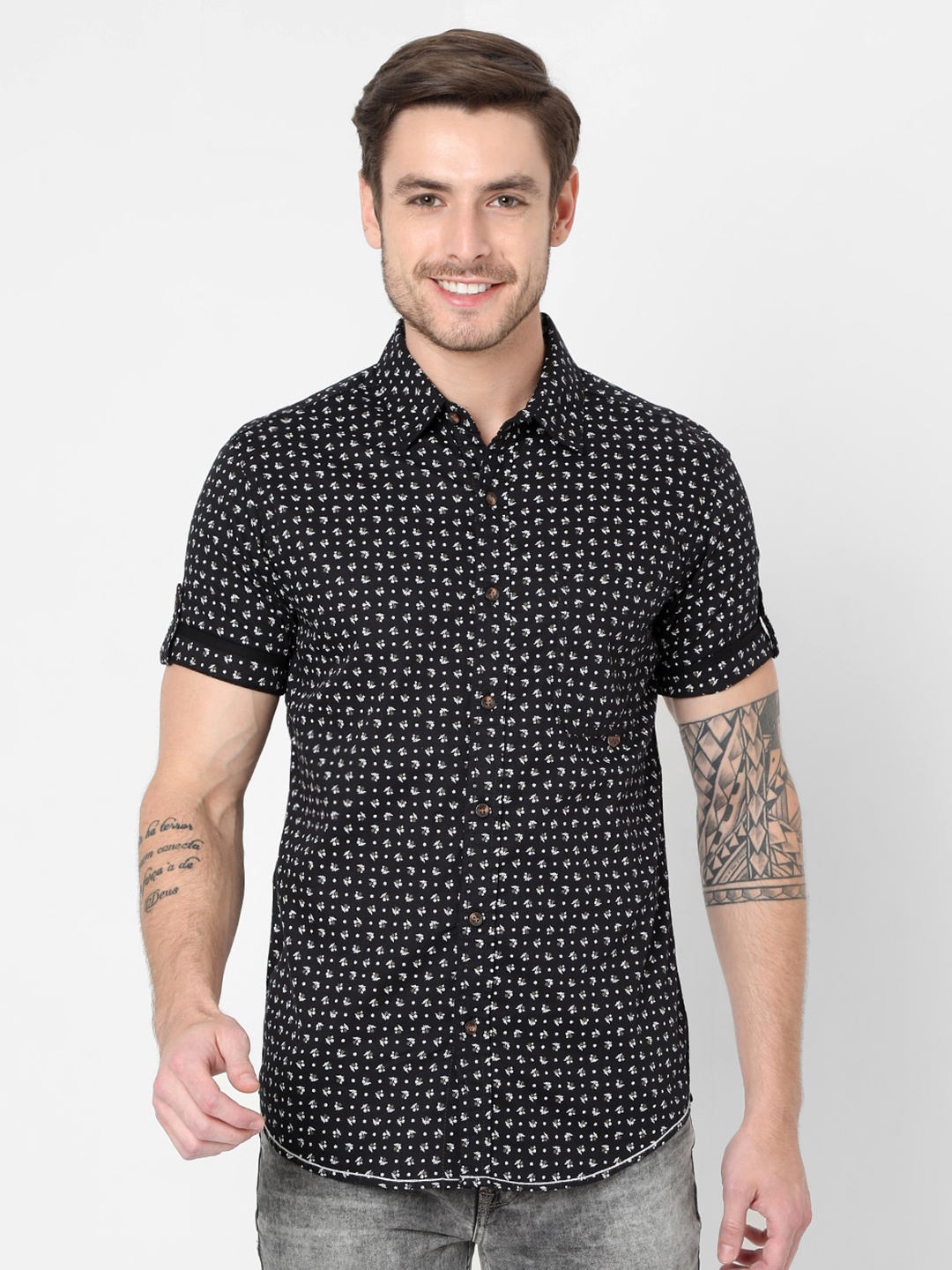 

Mufti Men Black Slim Fit Floral Printed Cotton Casual Shirt