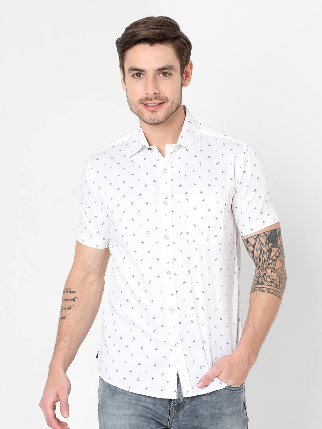 

Mufti Men White Slim Fit Printed Casual Shirt