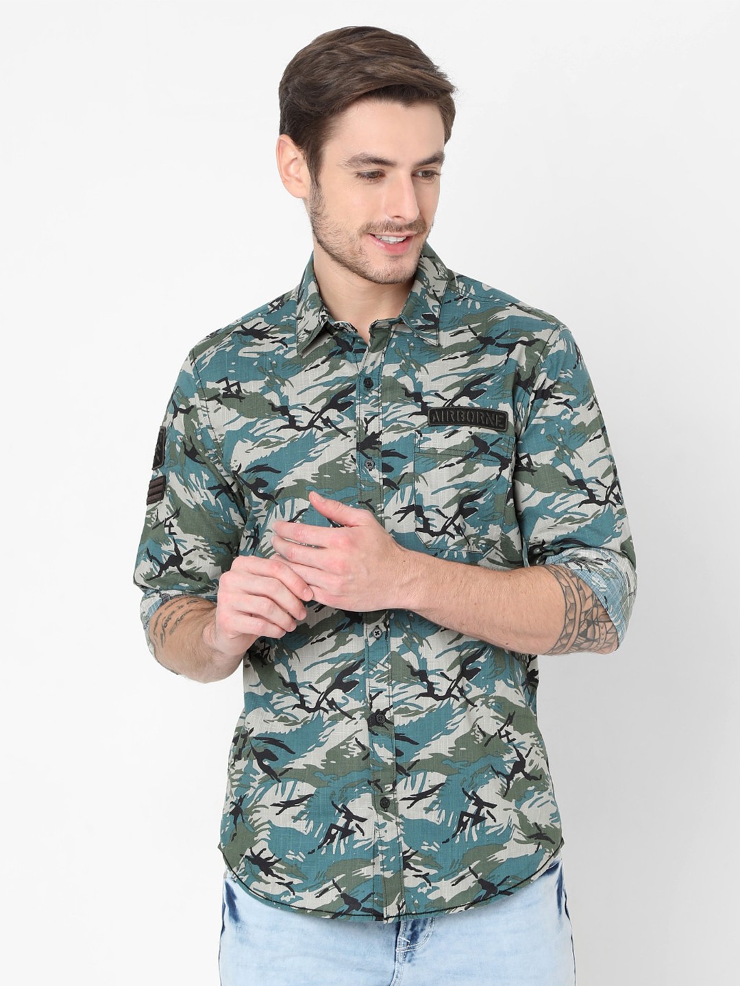 

Mufti Men Green Slim Fit Printed Casual Shirt