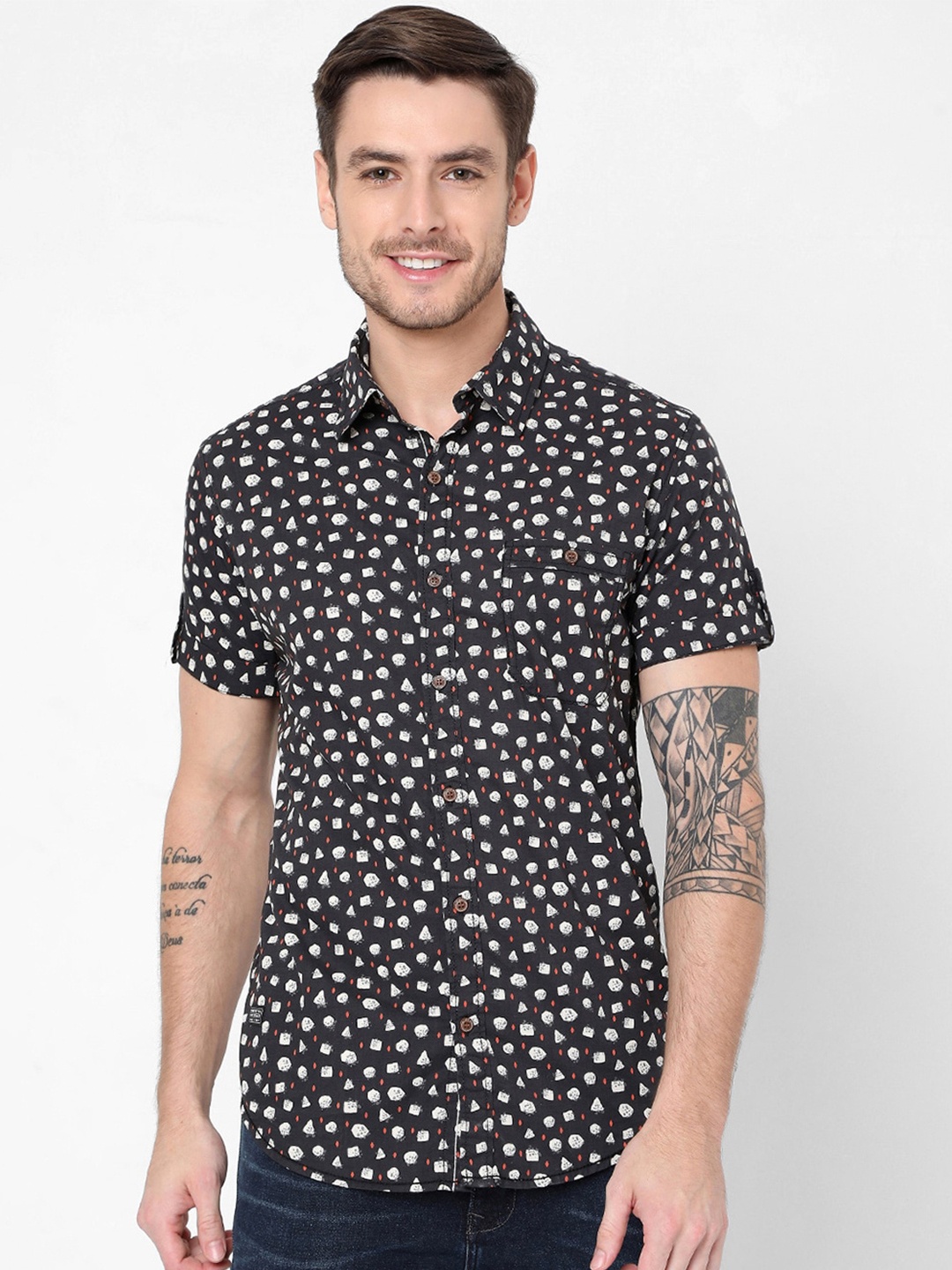 

Mufti Men Black Slim Fit Printed Cotton Casual Shirt