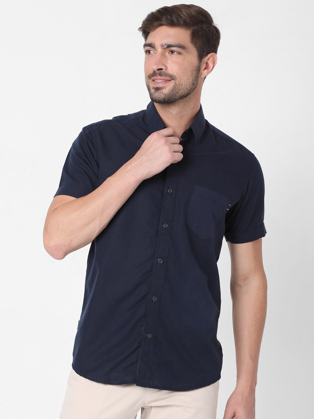 

Mufti Men Blue Slim Fit Pure Cotton Casual Shirt