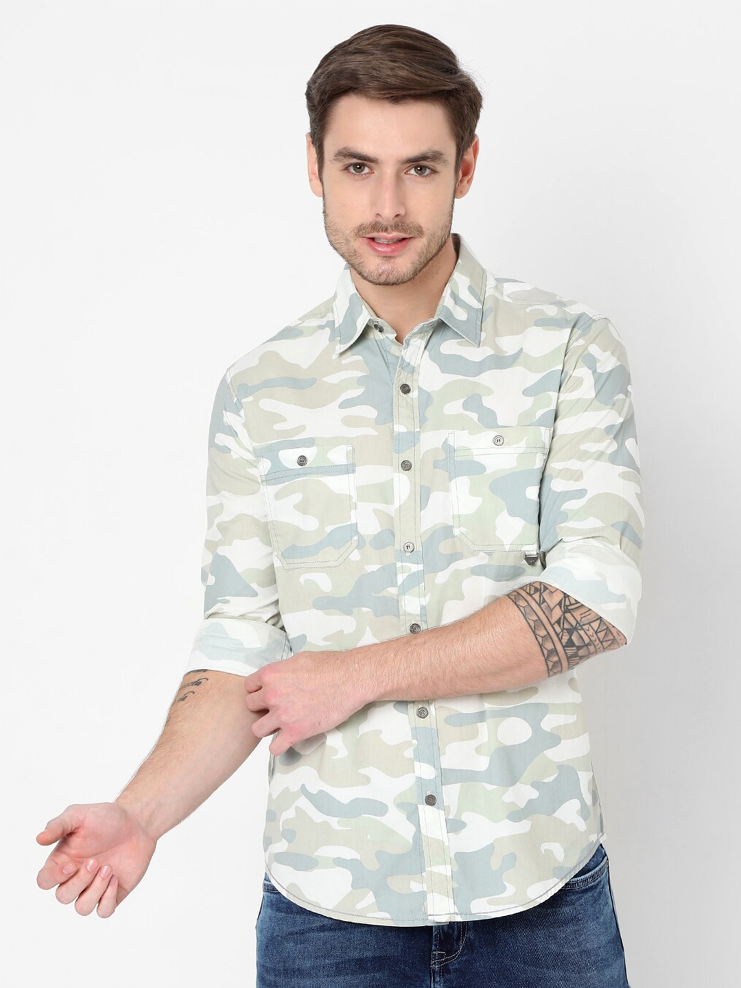 

Mufti Men Beige Slim Fit Printed Cotton Casual Shirt