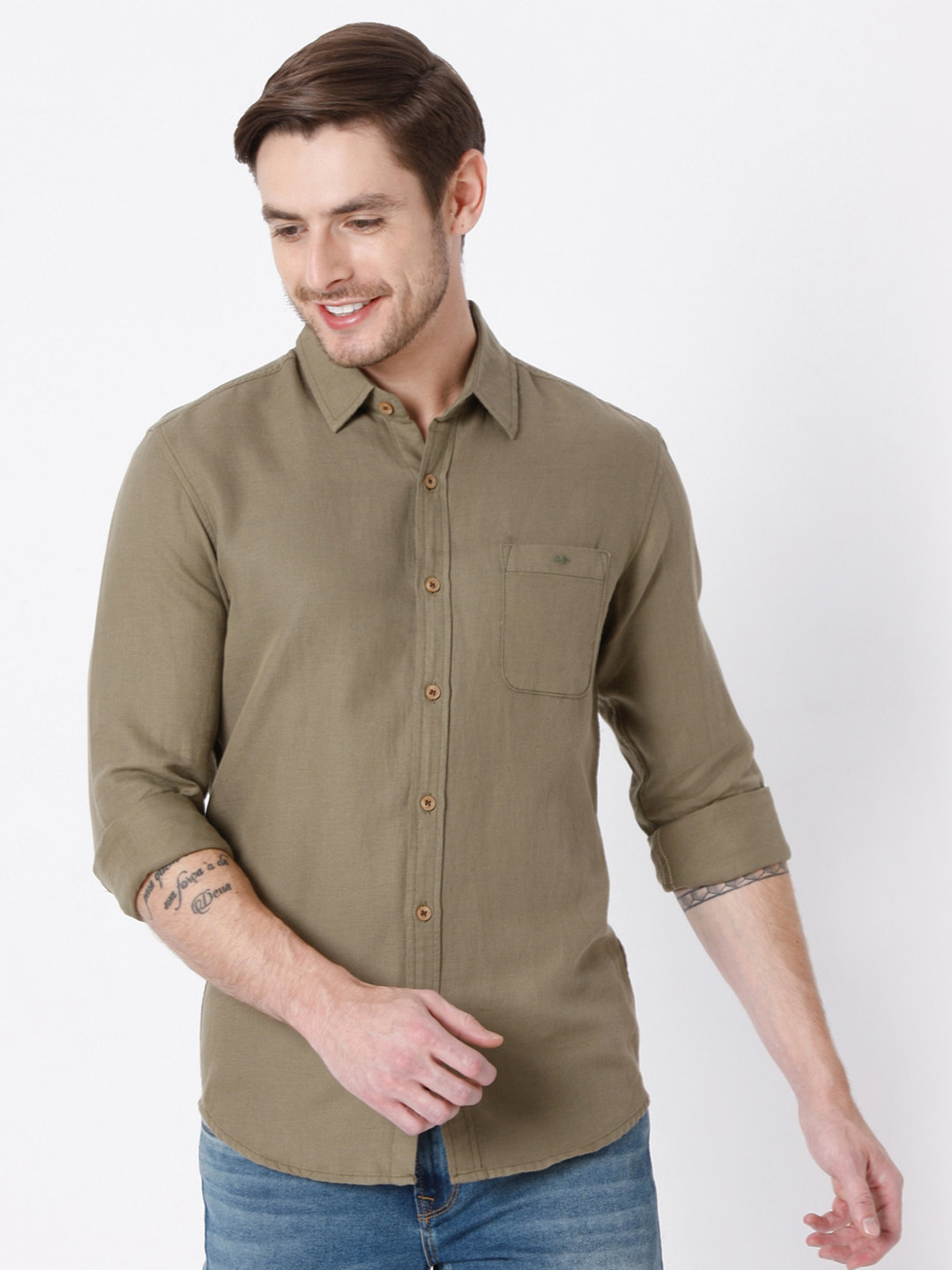 

Mufti Men Olive Green Slim Fit Pure Cotton Casual Shirt