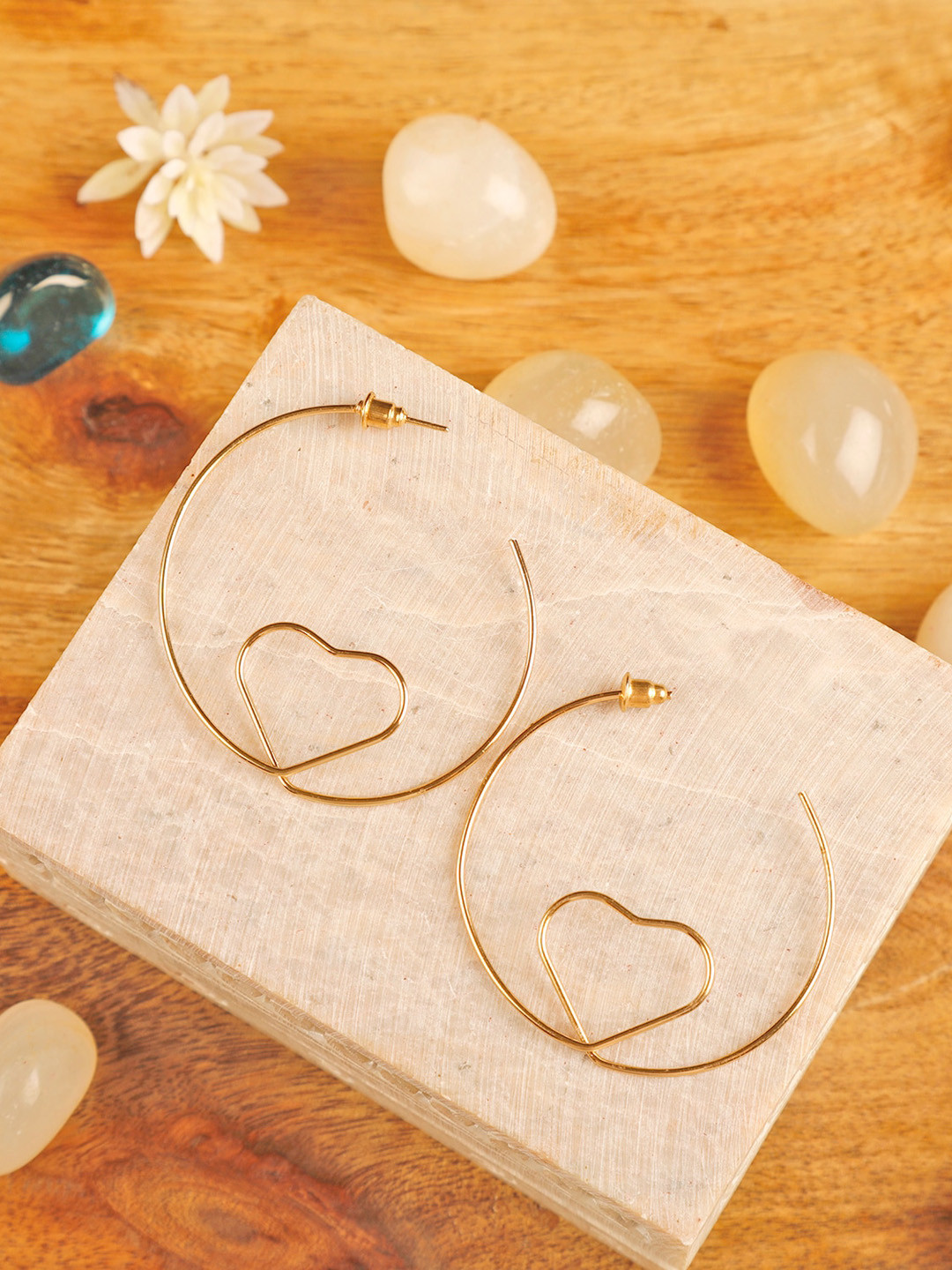 

Arendelle Gold-Toned Contemporary Drop Earrings