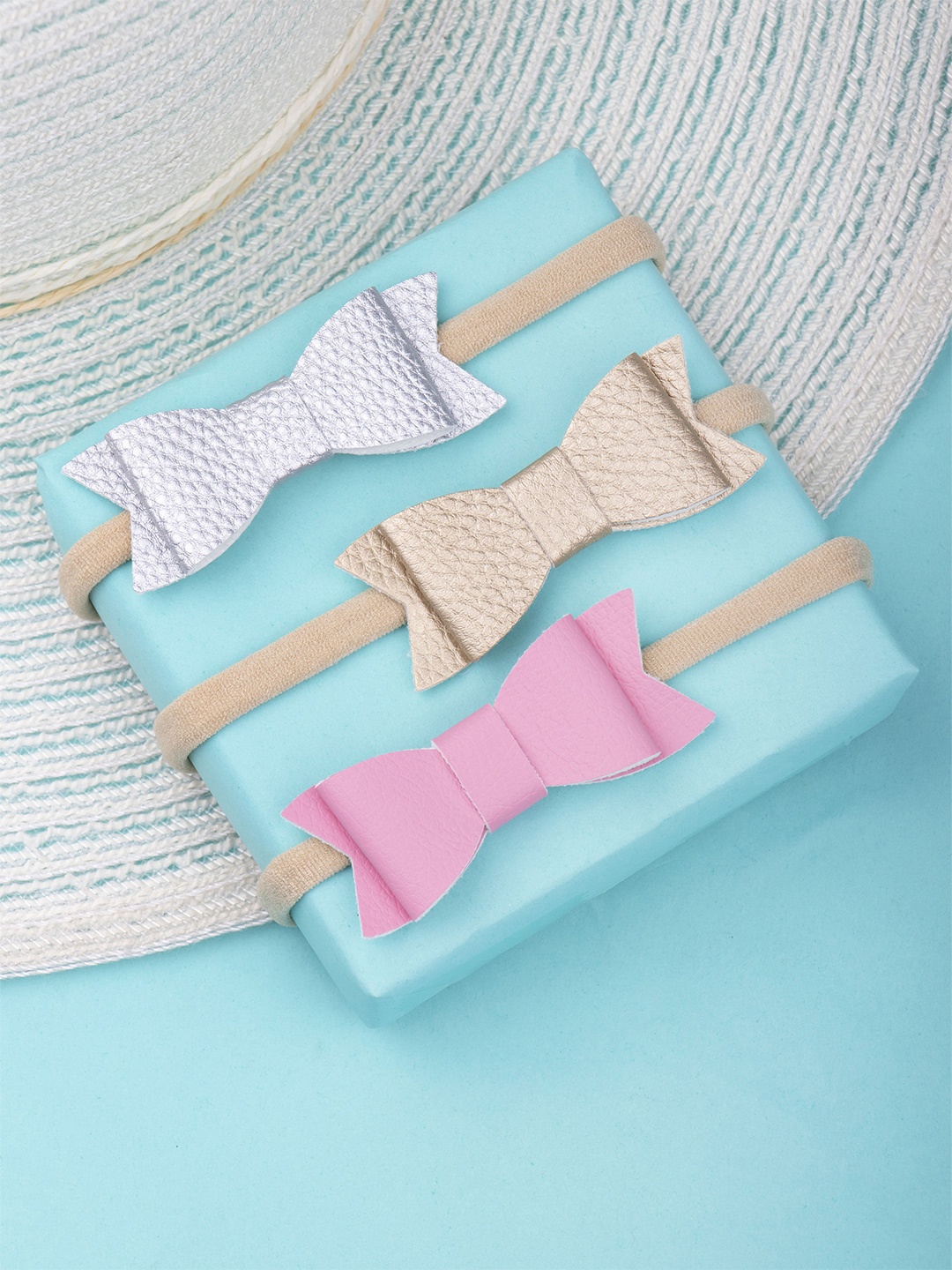 

Arendelle Girls Set of 3 Bow Hairband, Gold