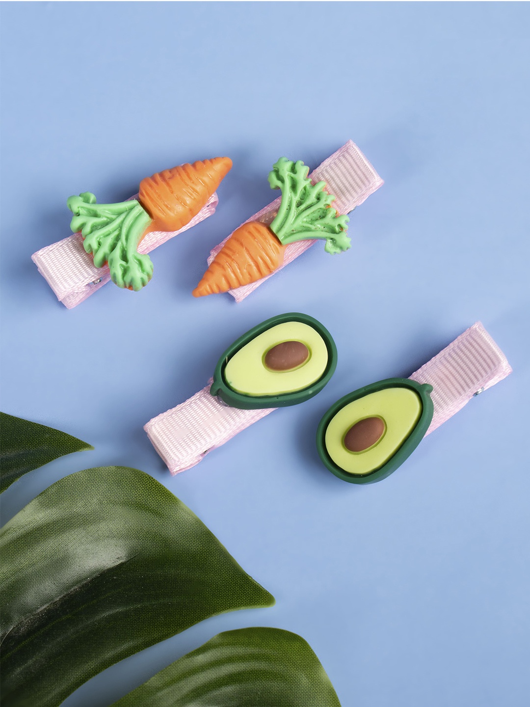 

Arendelle Girls Pink Set of 4 Carrot & Avacado Alligator Hair Clip