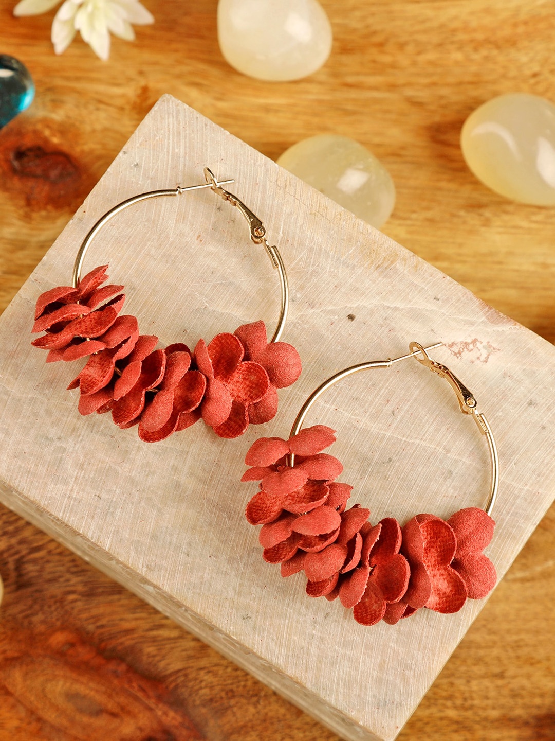 

Arendelle Red Contemporary Drop Earrings