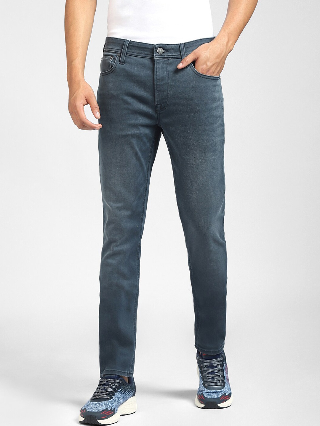 

Jack & Jones Men Blue Skinny Fit Light Fade Cotton Jeans