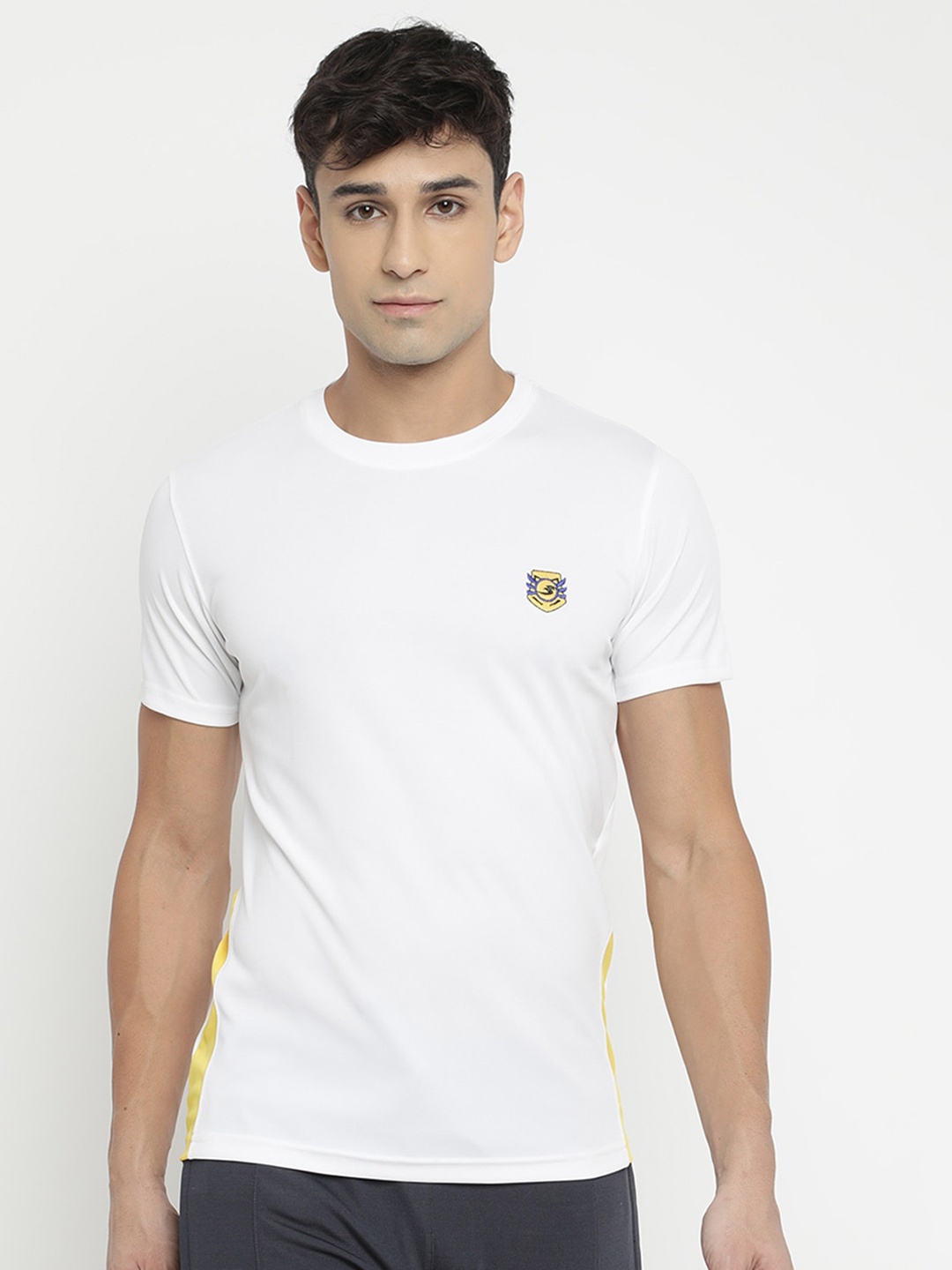 

V2 Value & Variety Men White T-shirt