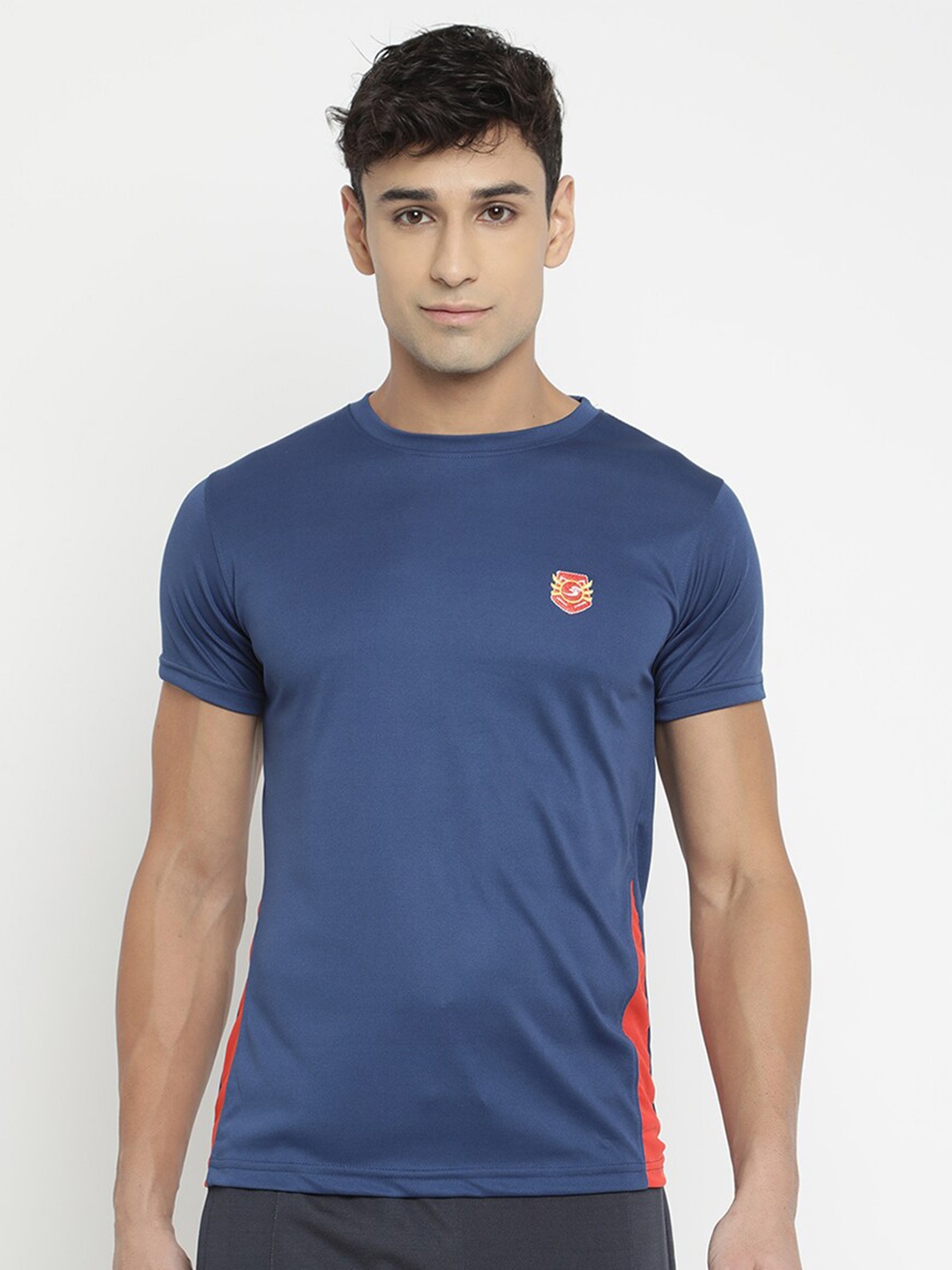 

V2 Value & Variety Men Blue T-shirt