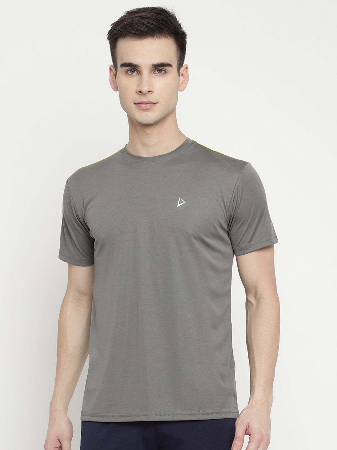 

V2 Value & Variety Men Grey T-shirt