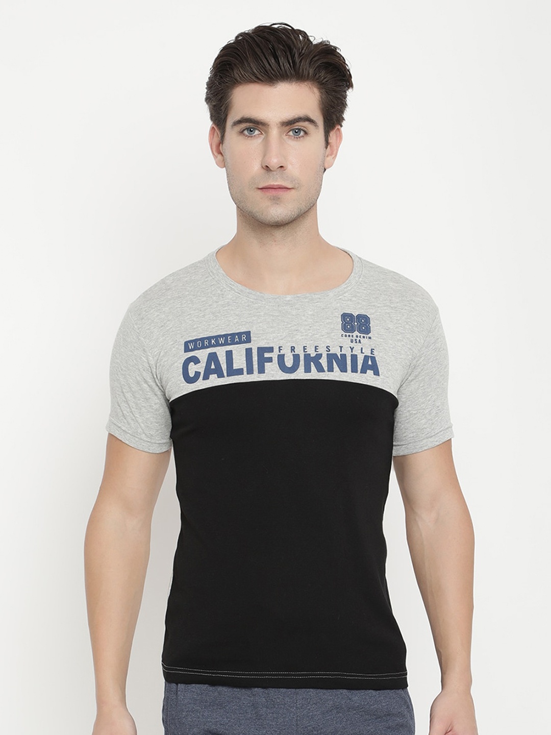 

V2 Value & Variety Men Grey Melange & Black Typography Printed Cotton T-shirt