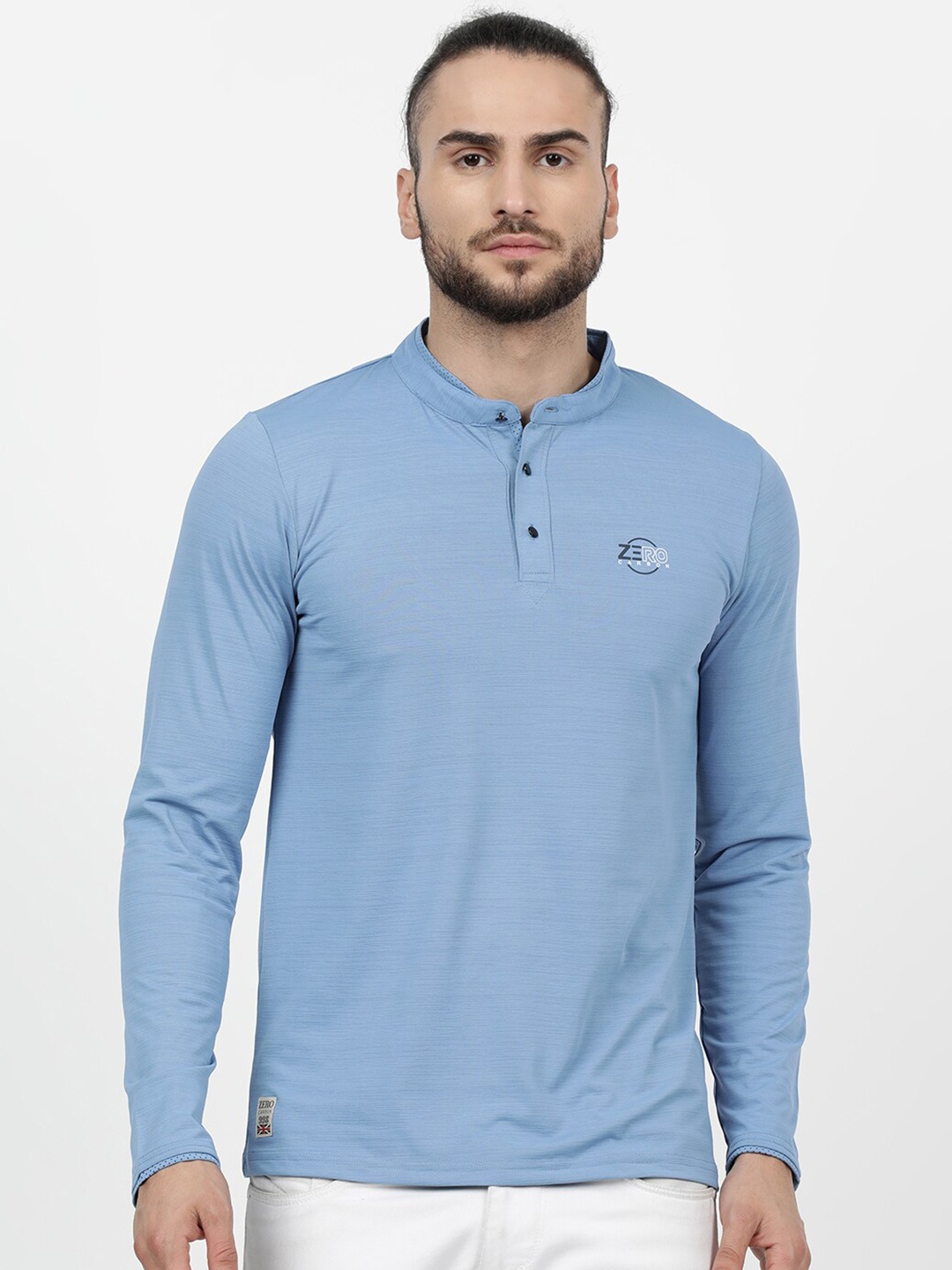 

V2 Value & Variety Men Blue Solid Mandarin Collar T-shirt
