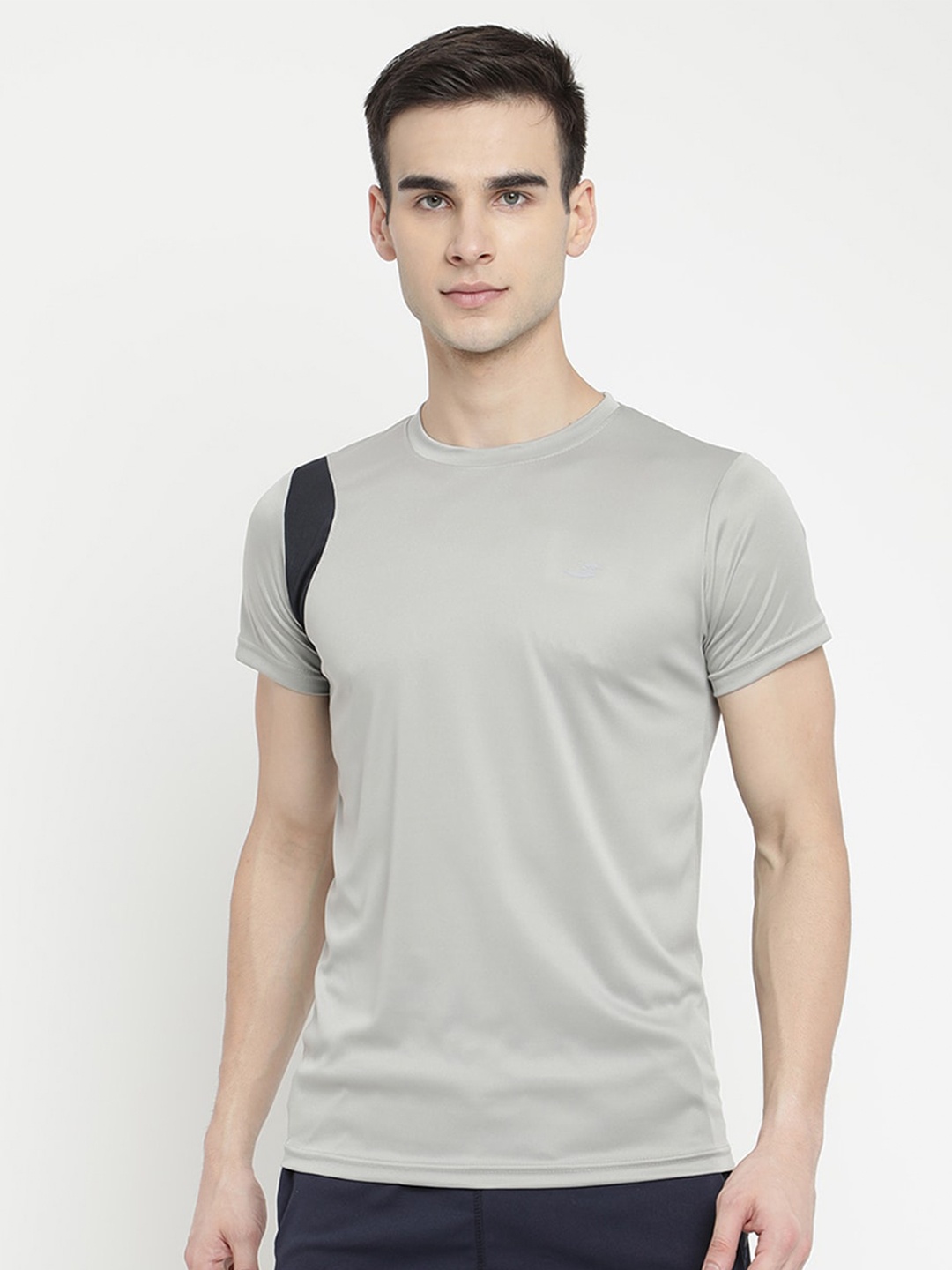 

V2 Value & Variety Men Grey Outdoor T-shirt
