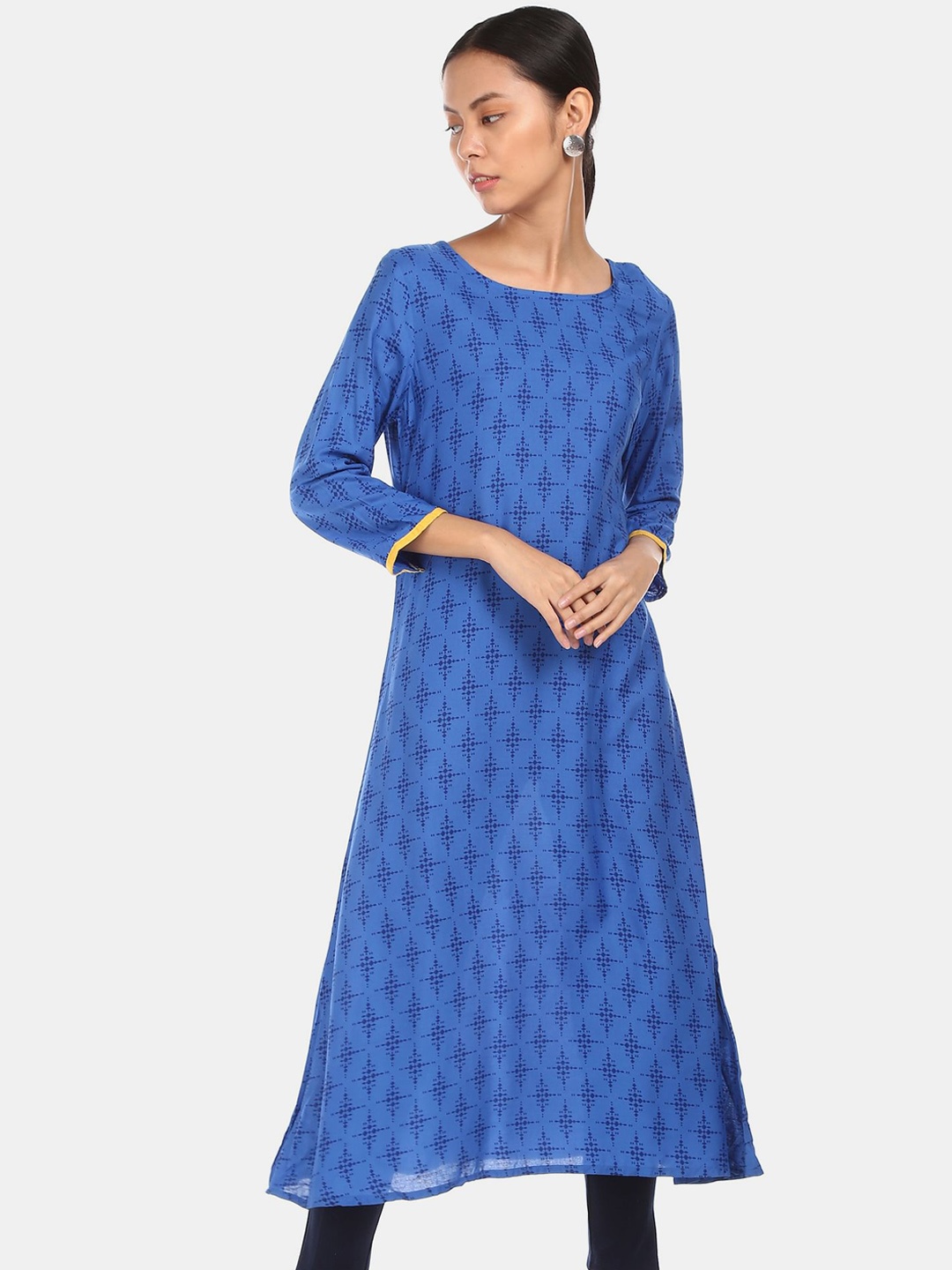 

Anahi Women Blue Ethnic Motifs Printed Kurta