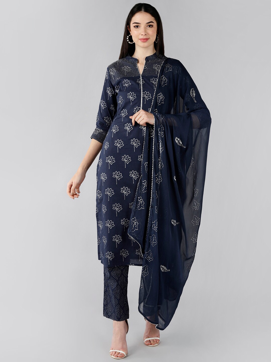 

AHIKA Women Navy Blue & White Floral Pure Cotton Kurta with Trousers & Dupatta