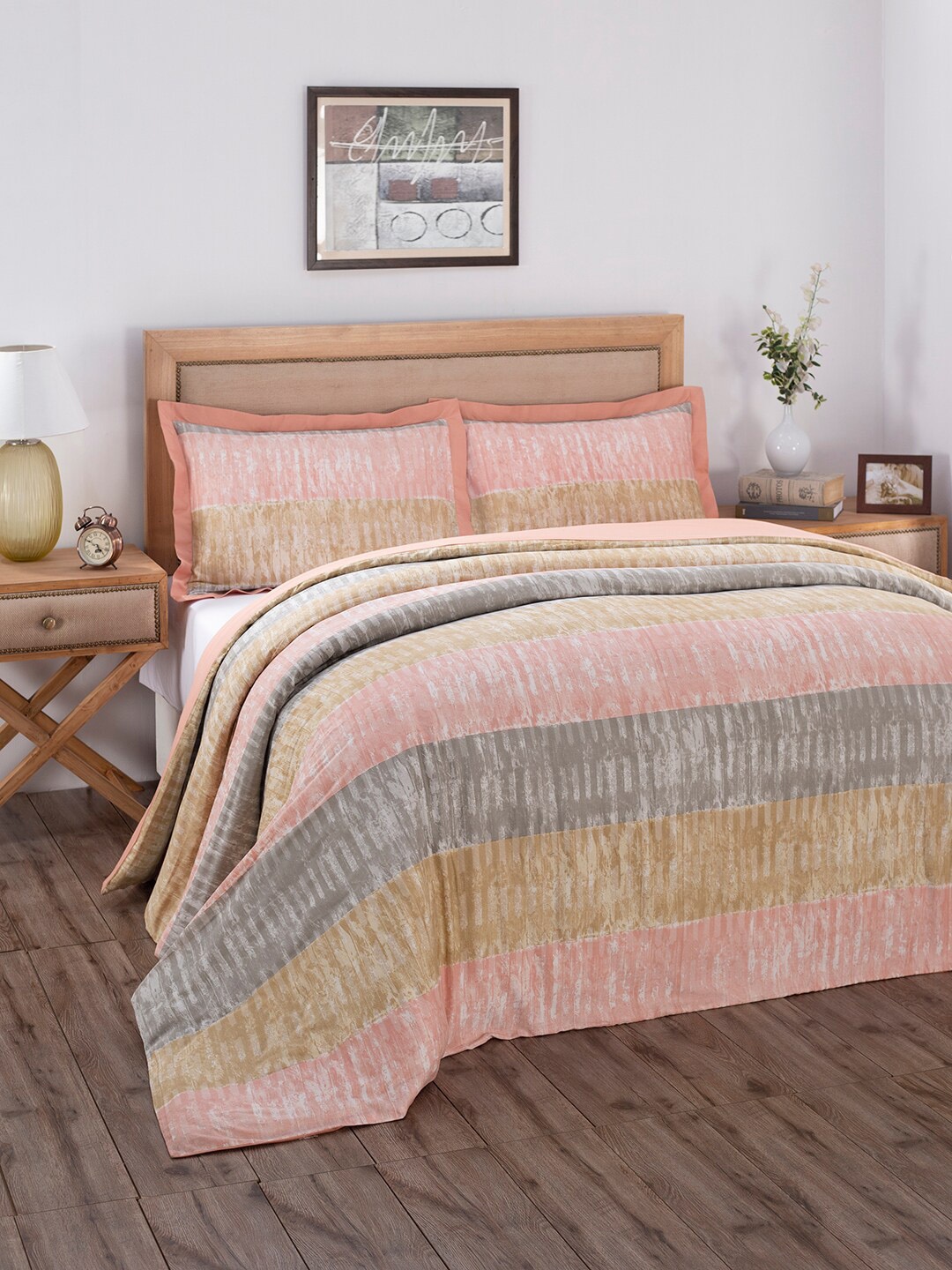 

MASPAR Peach & Grey Printed Pure Cotton 210 TC Double King Duvet Cover With Pillow Covers