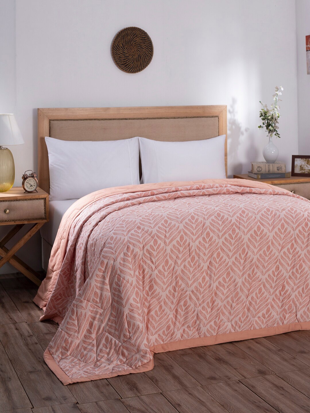 

MASPAR Peach-Coloured & White Floral AC Room 110 GSM Single Bed Quilt