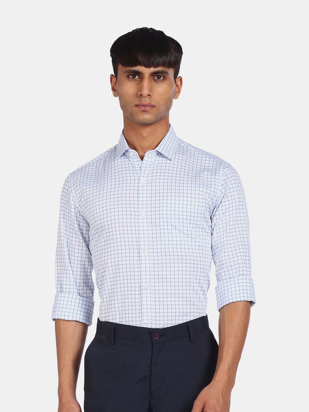 

Excalibur Men White & Blue Checked Formal Shirt