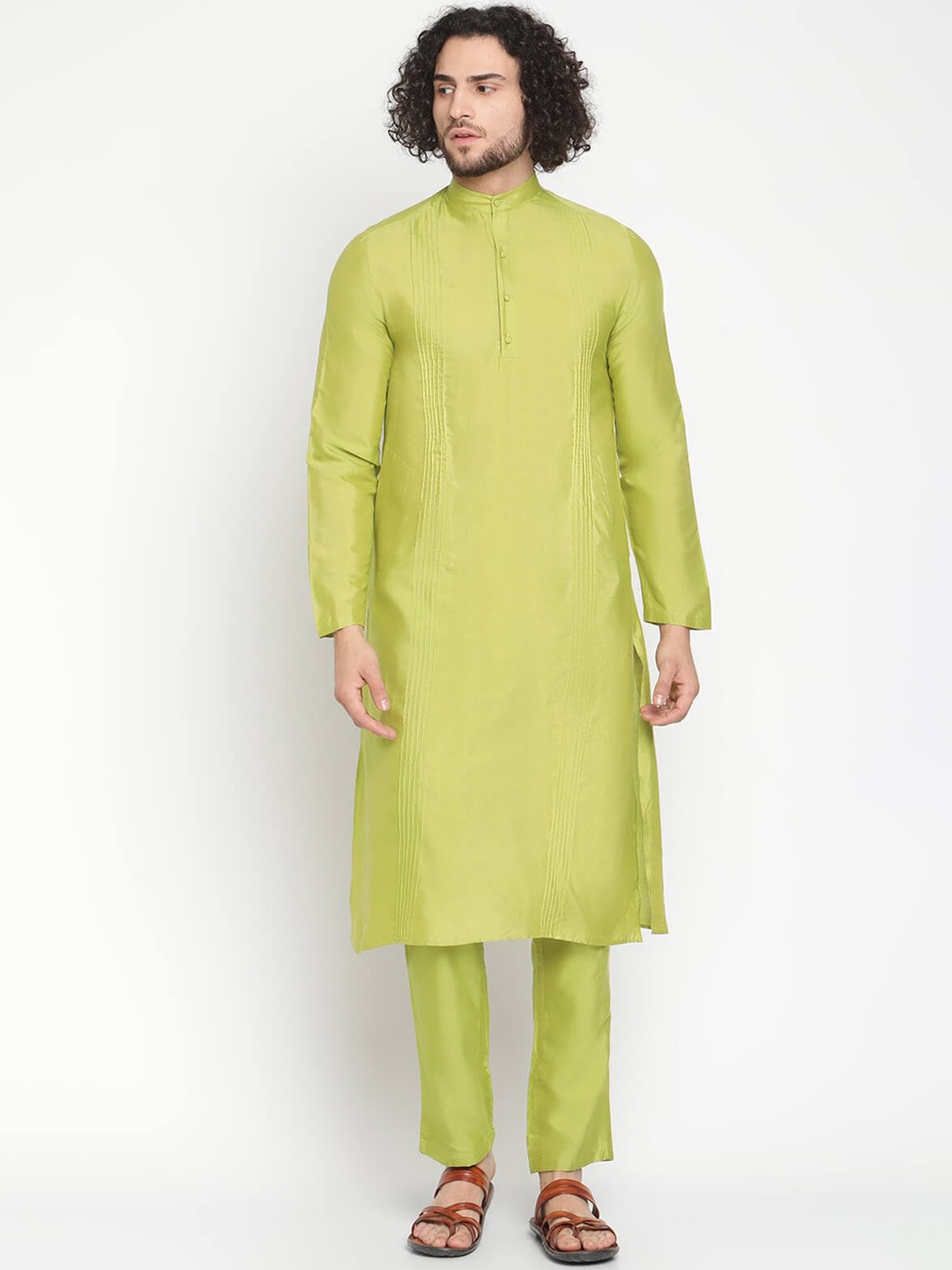 

Abhishti Men Lime Green Banarasi Kurta With Pintuck Detail