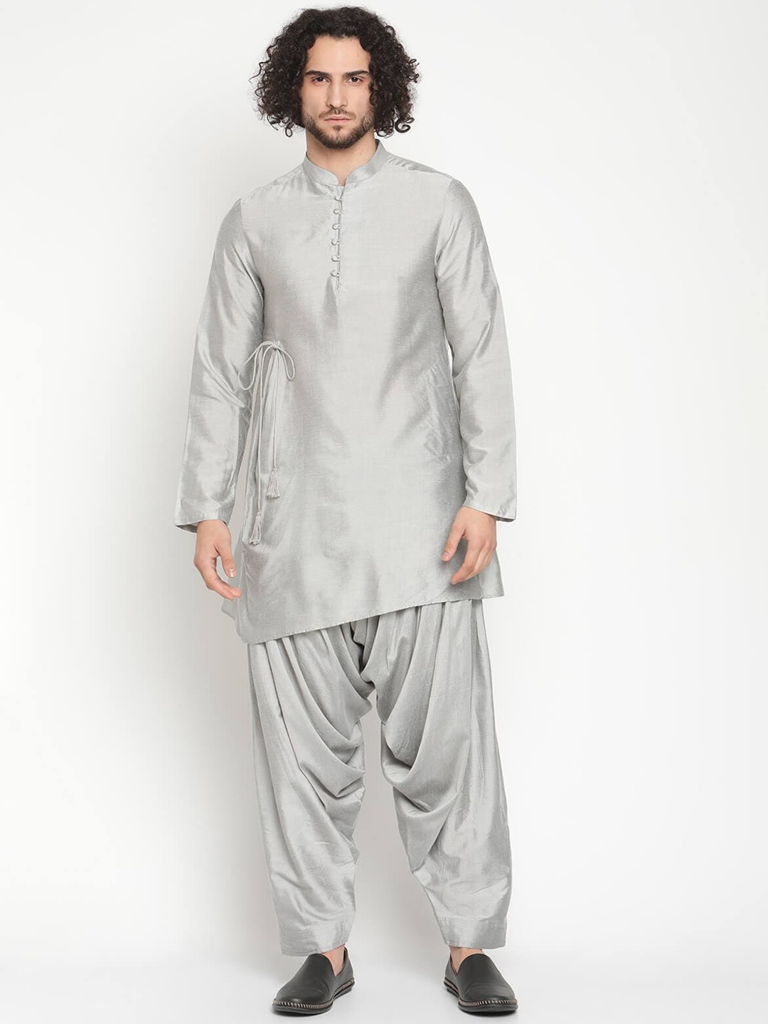

Abhishti Grey Short Banarasi Kurta With Side Tie-Up Detail